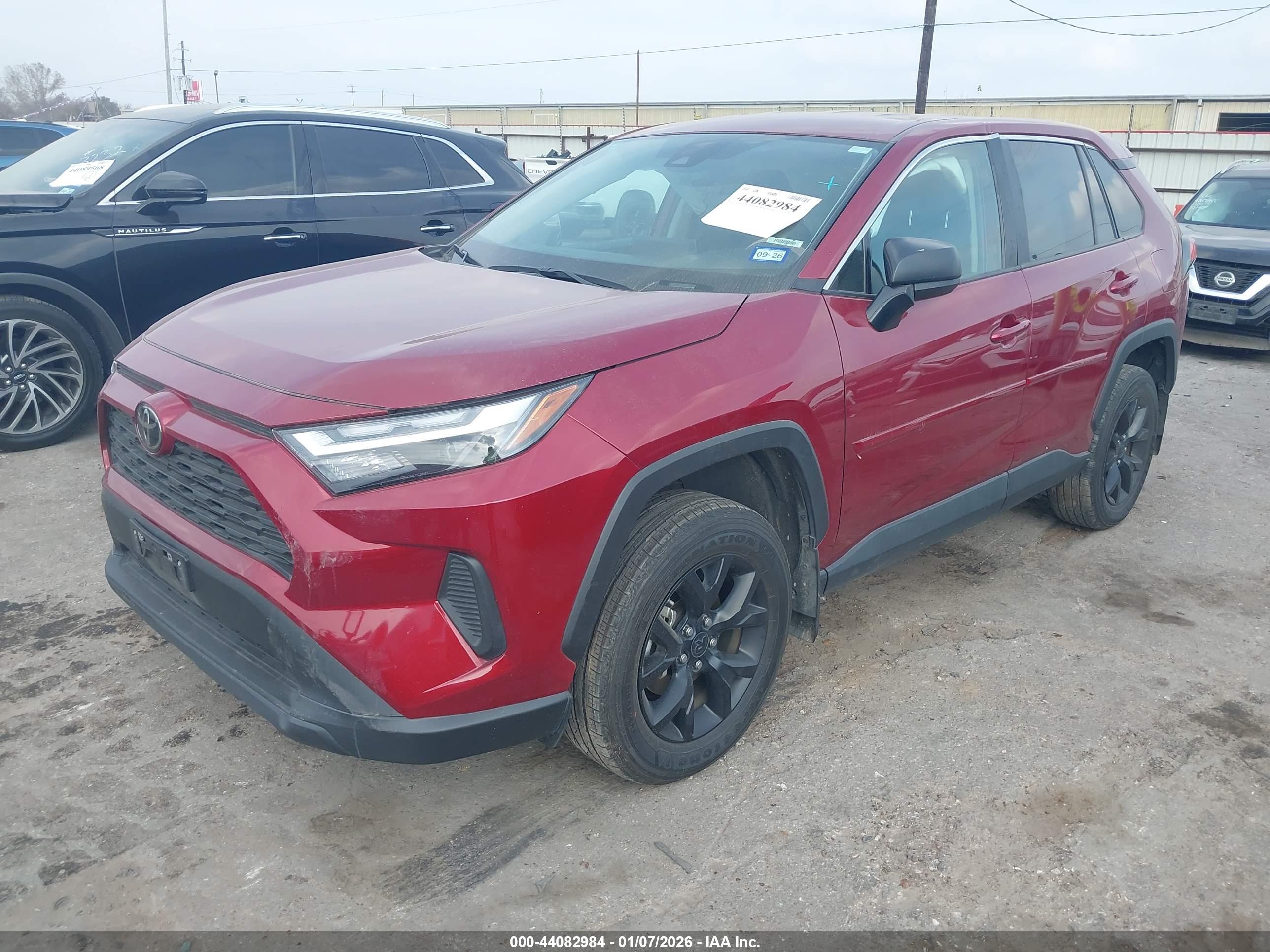 TOYOTA RAV4 image 2