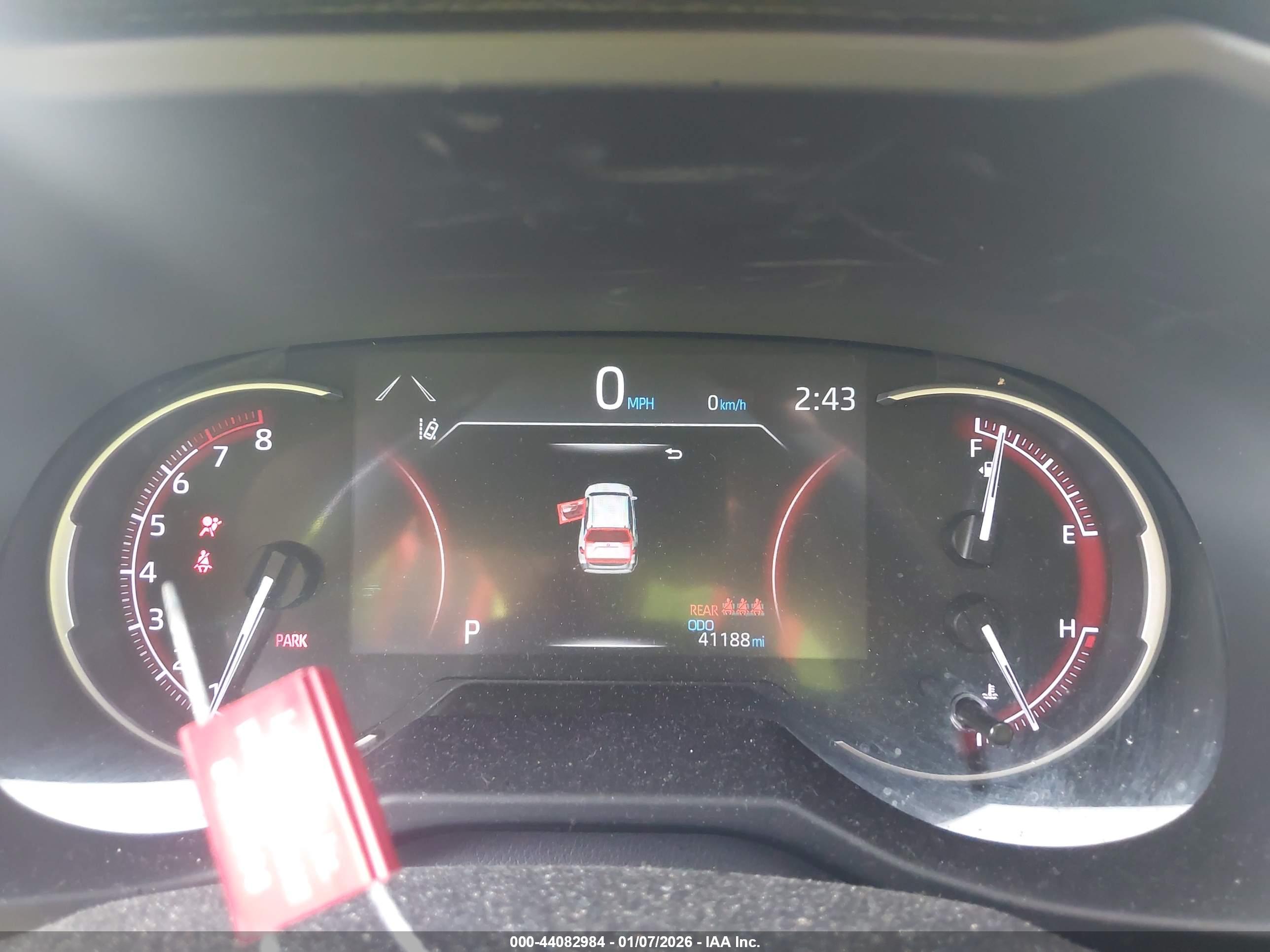 TOYOTA RAV4 image 7