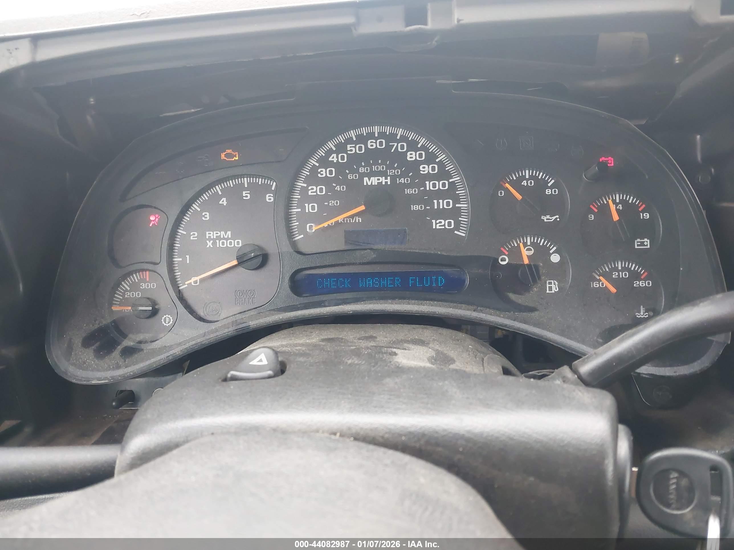 CHEVROLET SILVERADO image 7