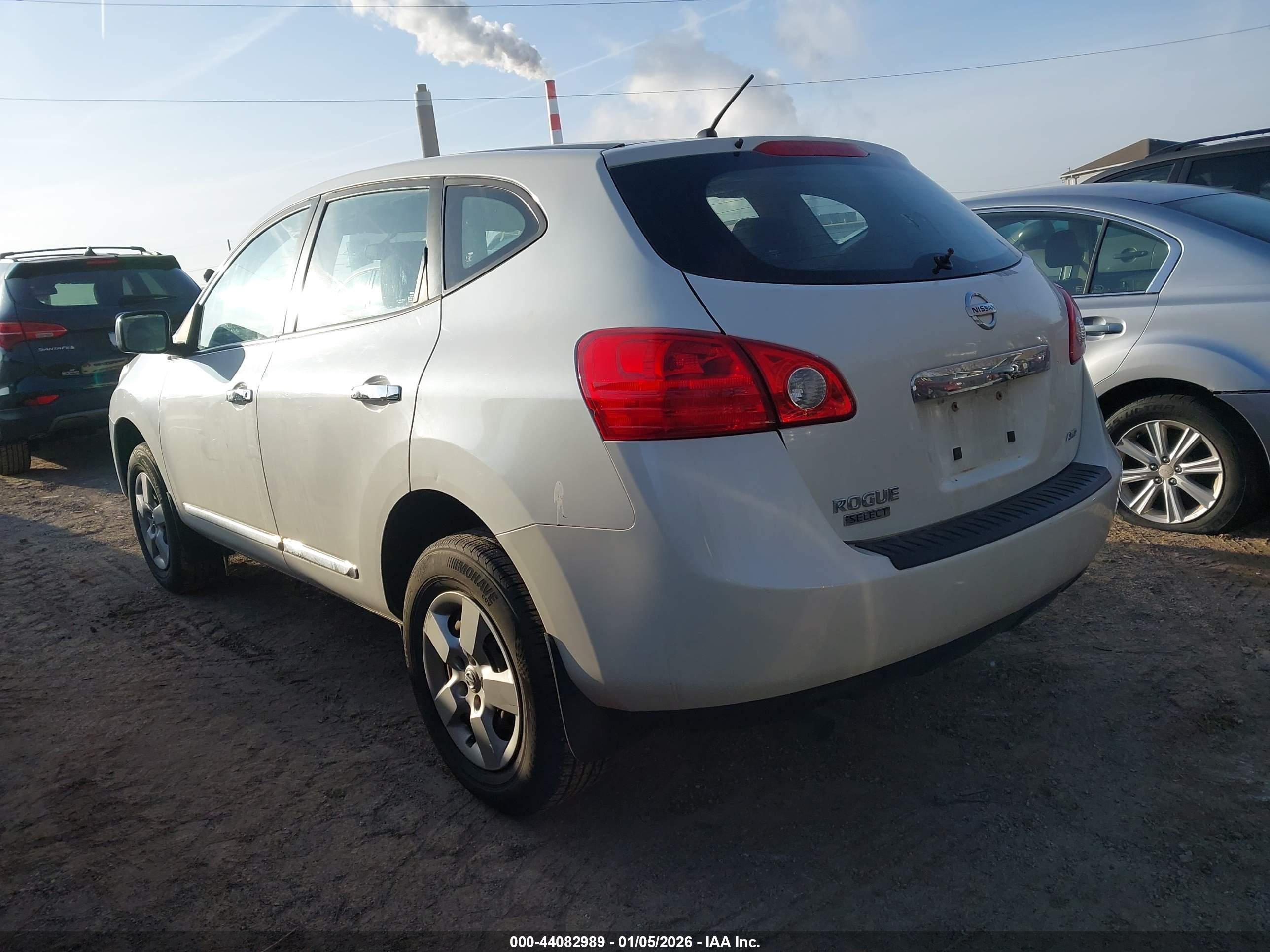 NISSAN ROGUE image 3