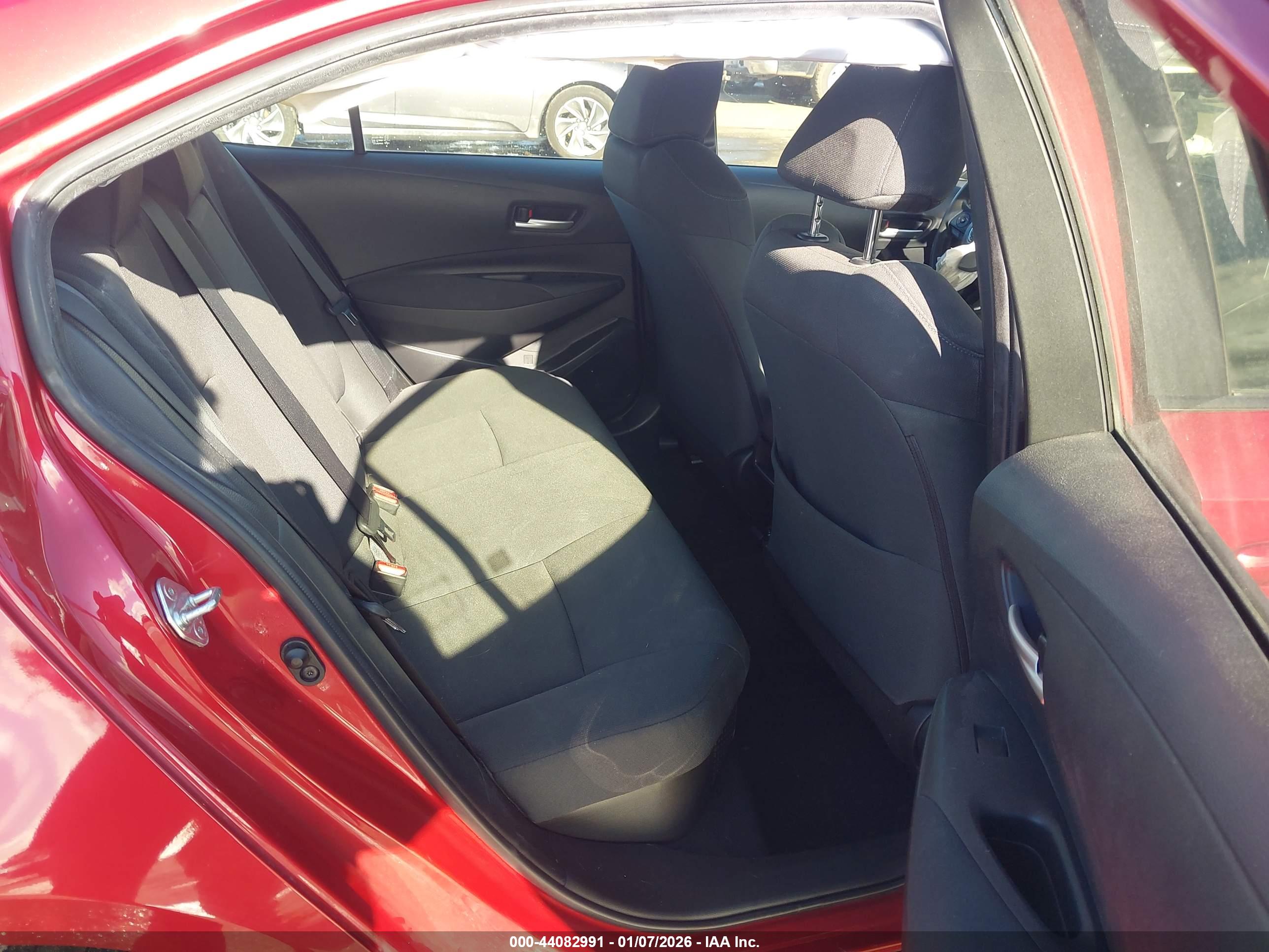 TOYOTA COROLLA image 8