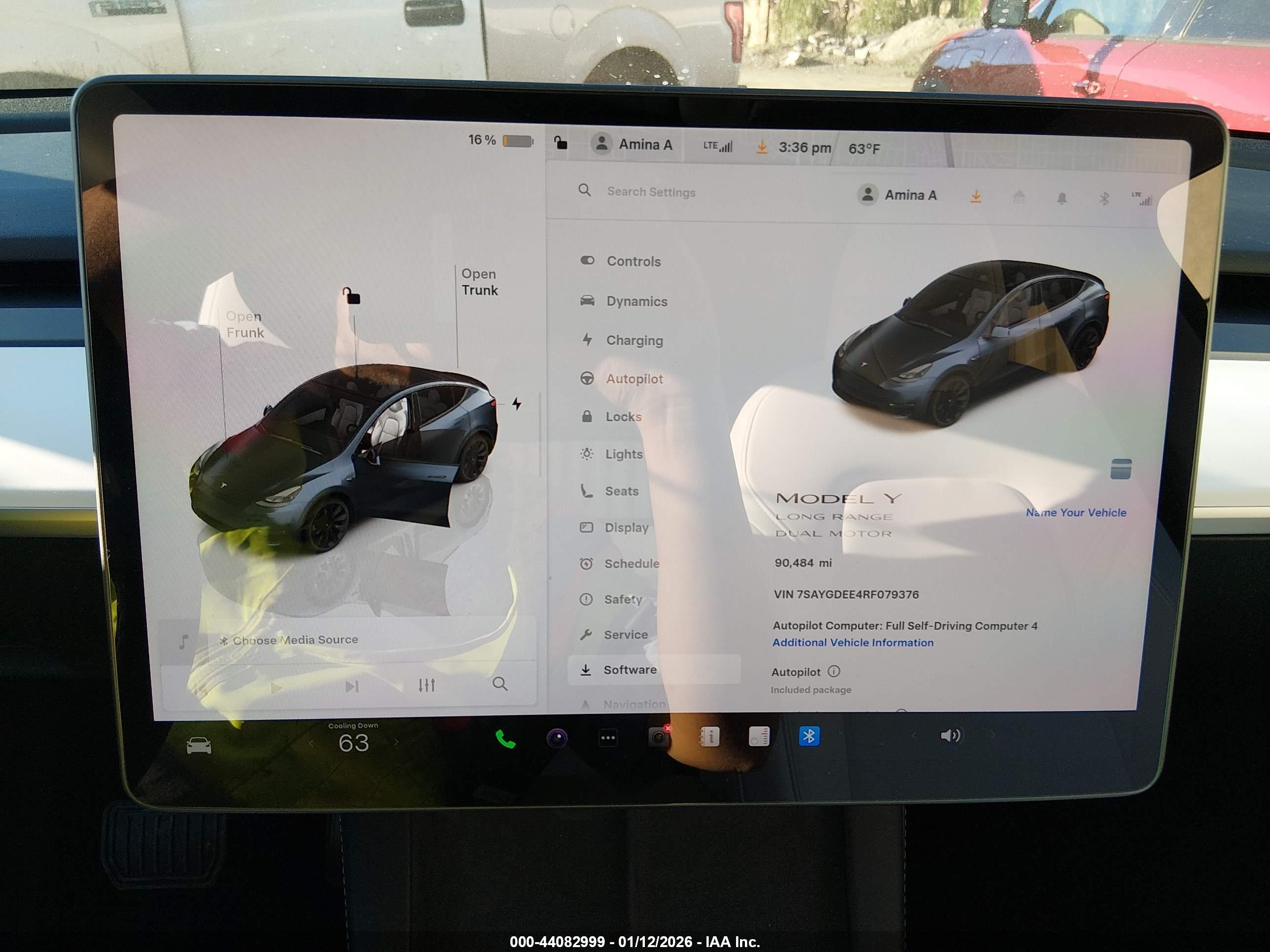 TESLA MODEL image 7