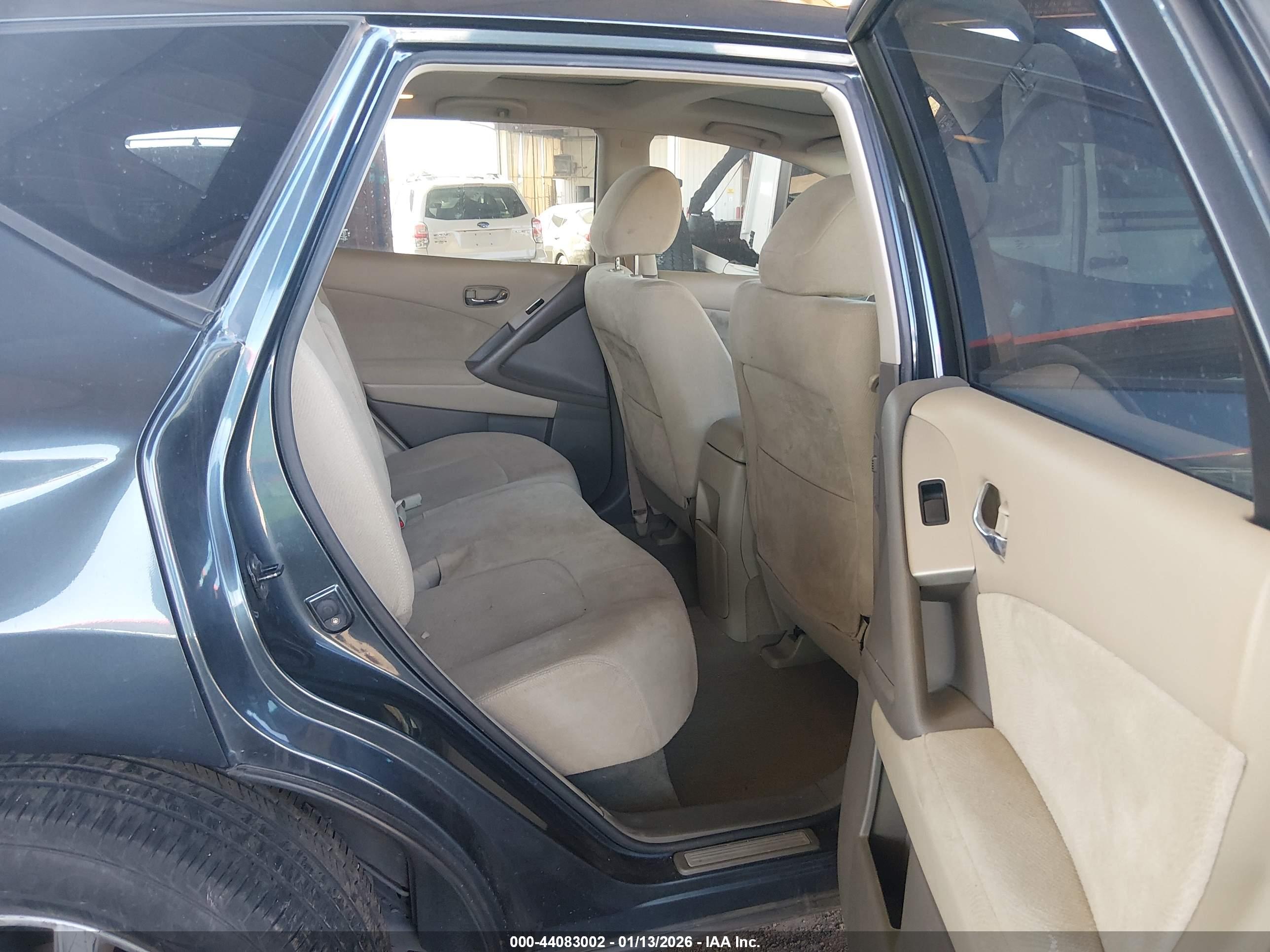 NISSAN MURANO image 8