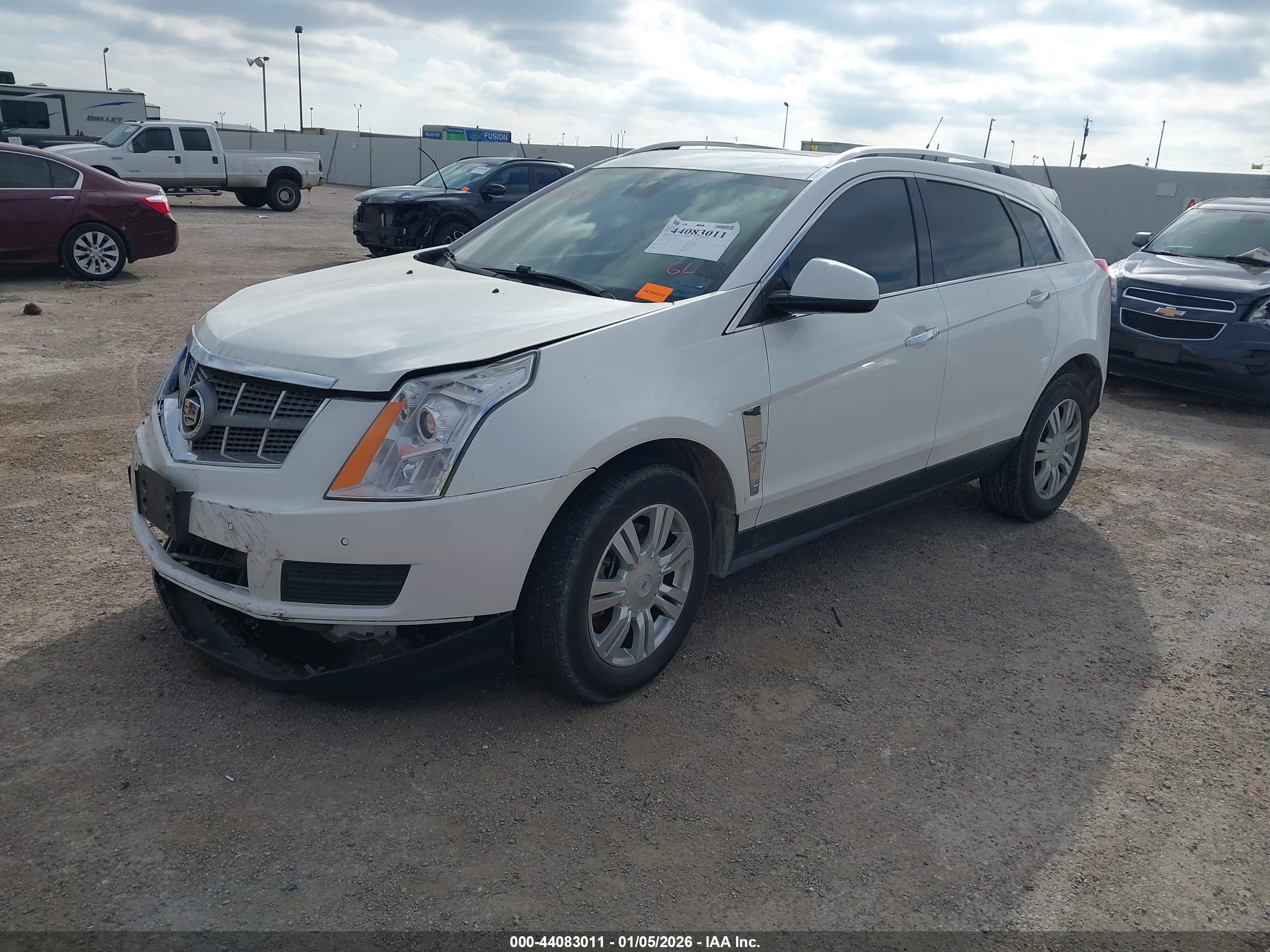 CADILLAC SRX image 2