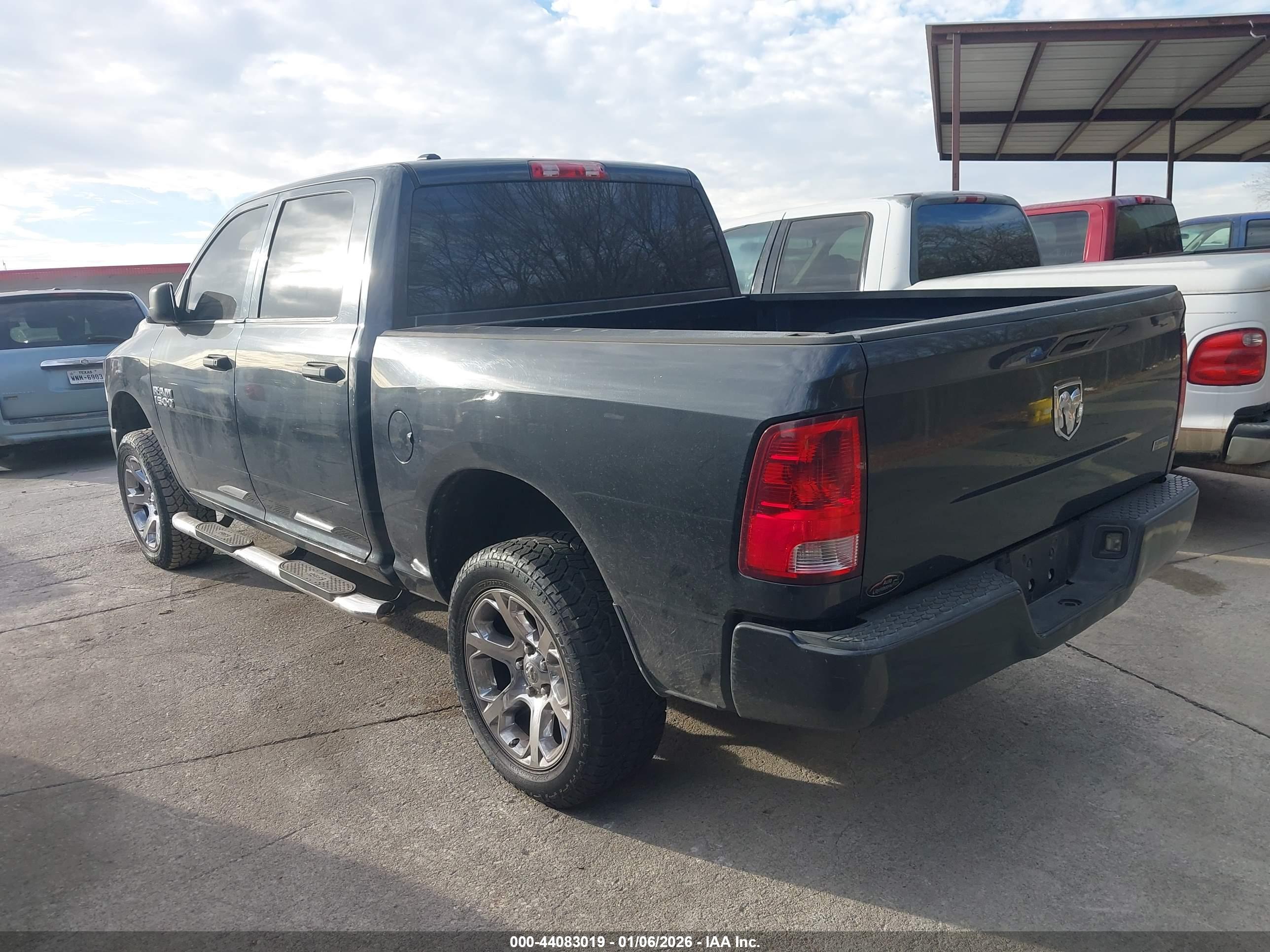 RAM 1500 image 3