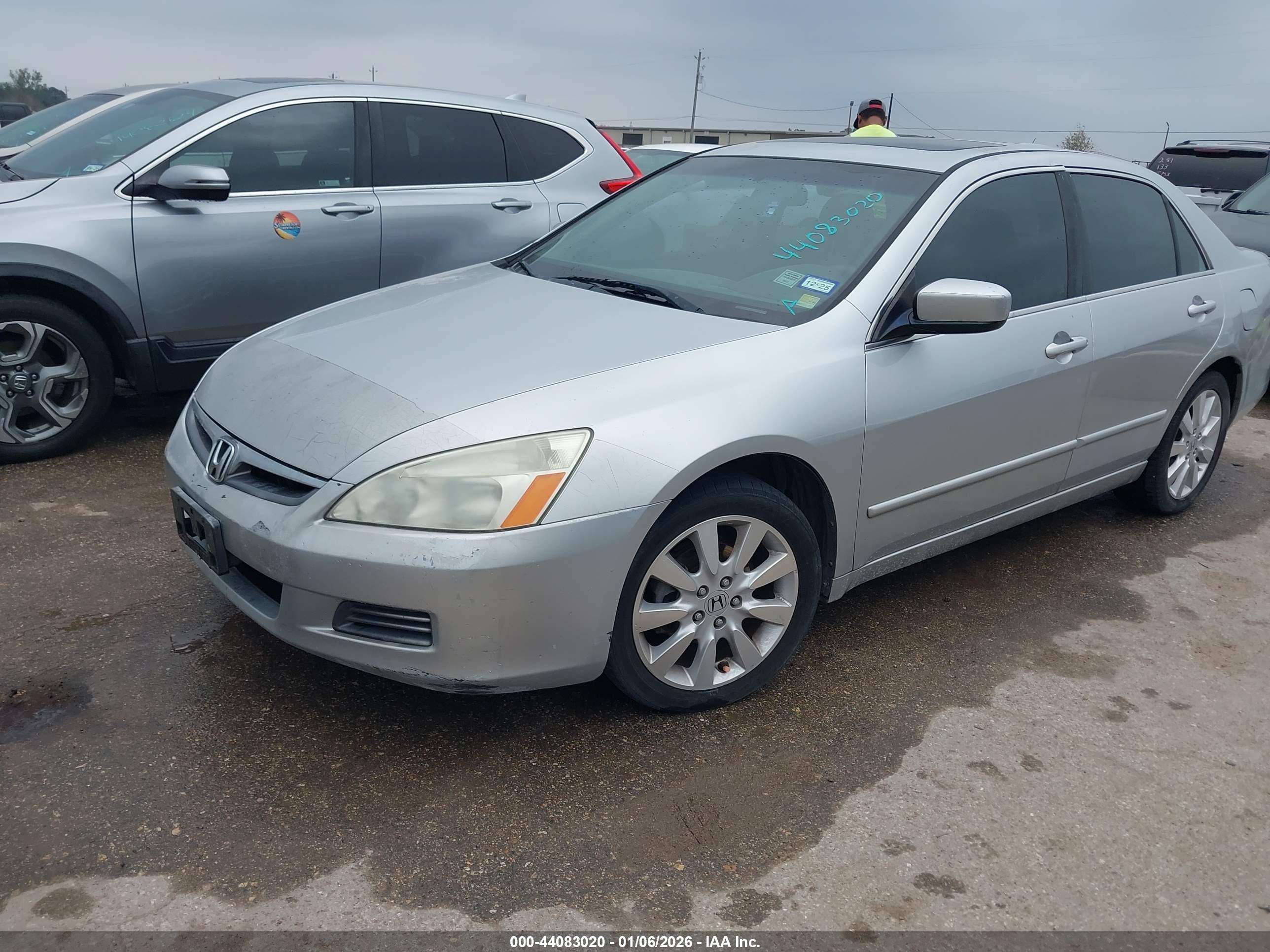 HONDA ACCORD image 2