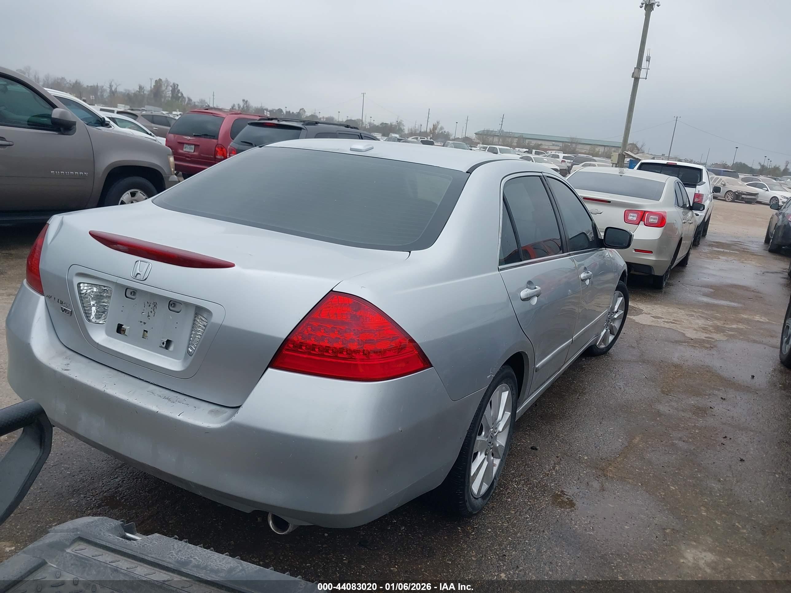 HONDA ACCORD image 4