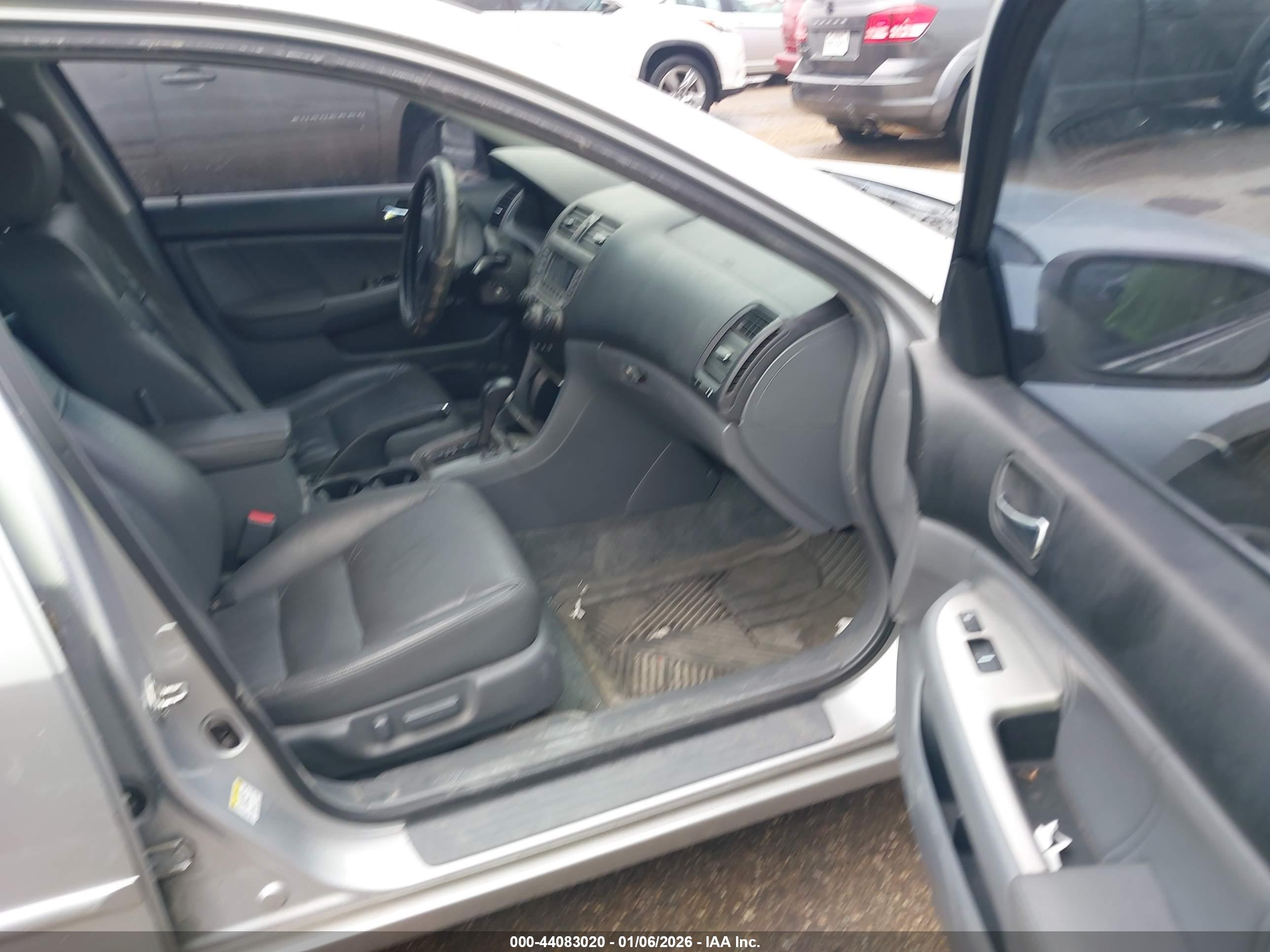 HONDA ACCORD image 5