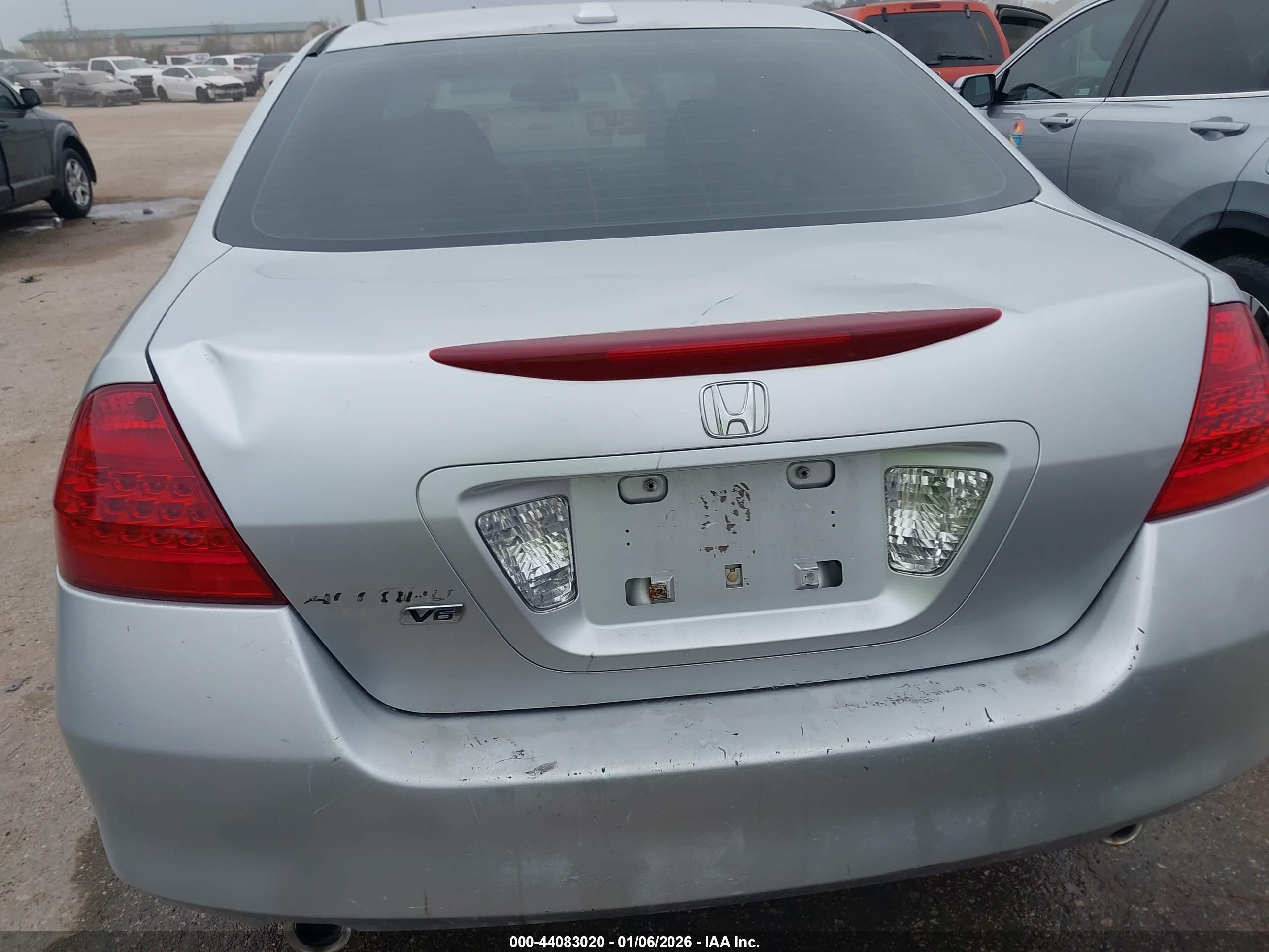 HONDA ACCORD image 6