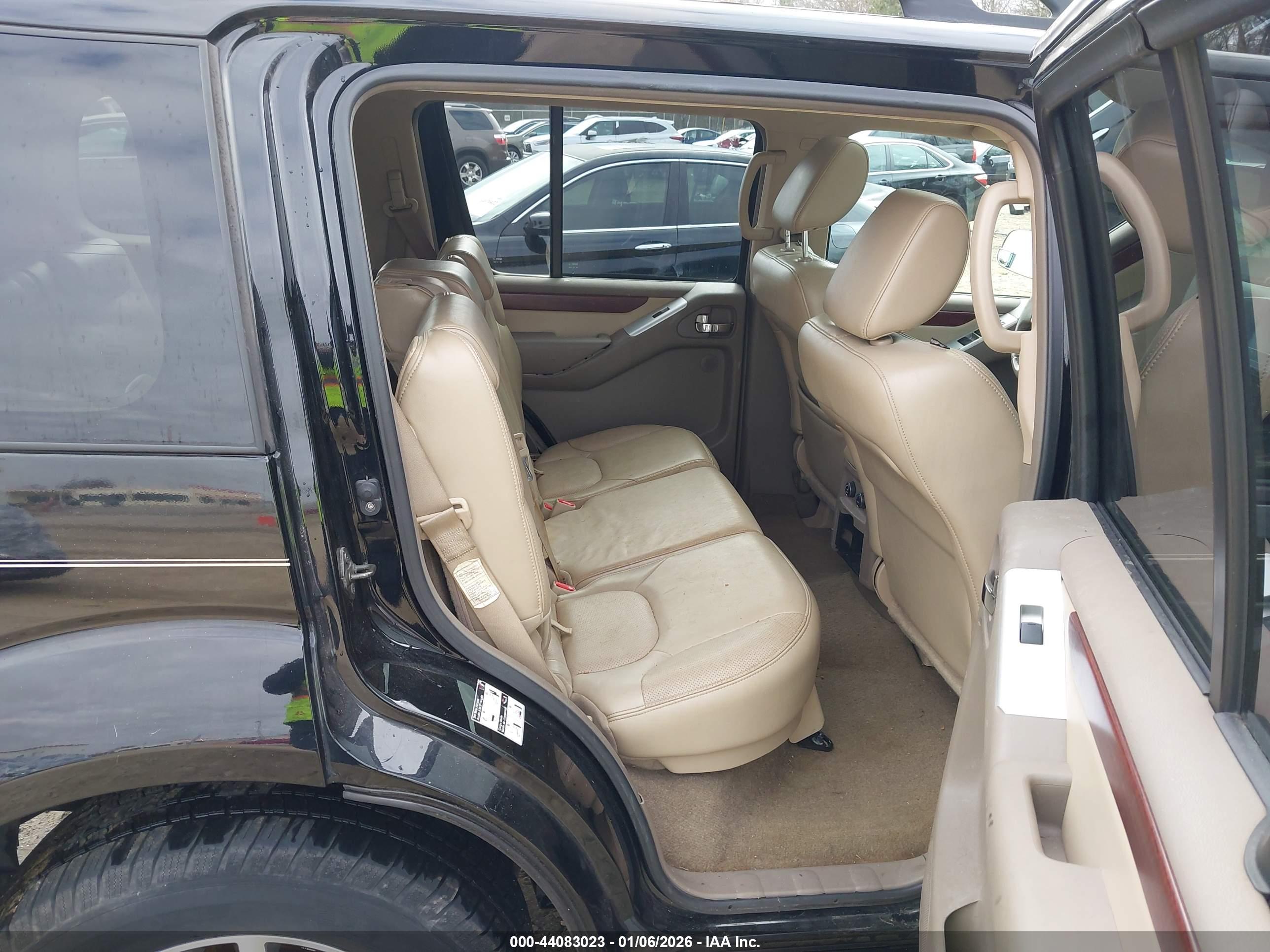 NISSAN PATHFINDER image 8