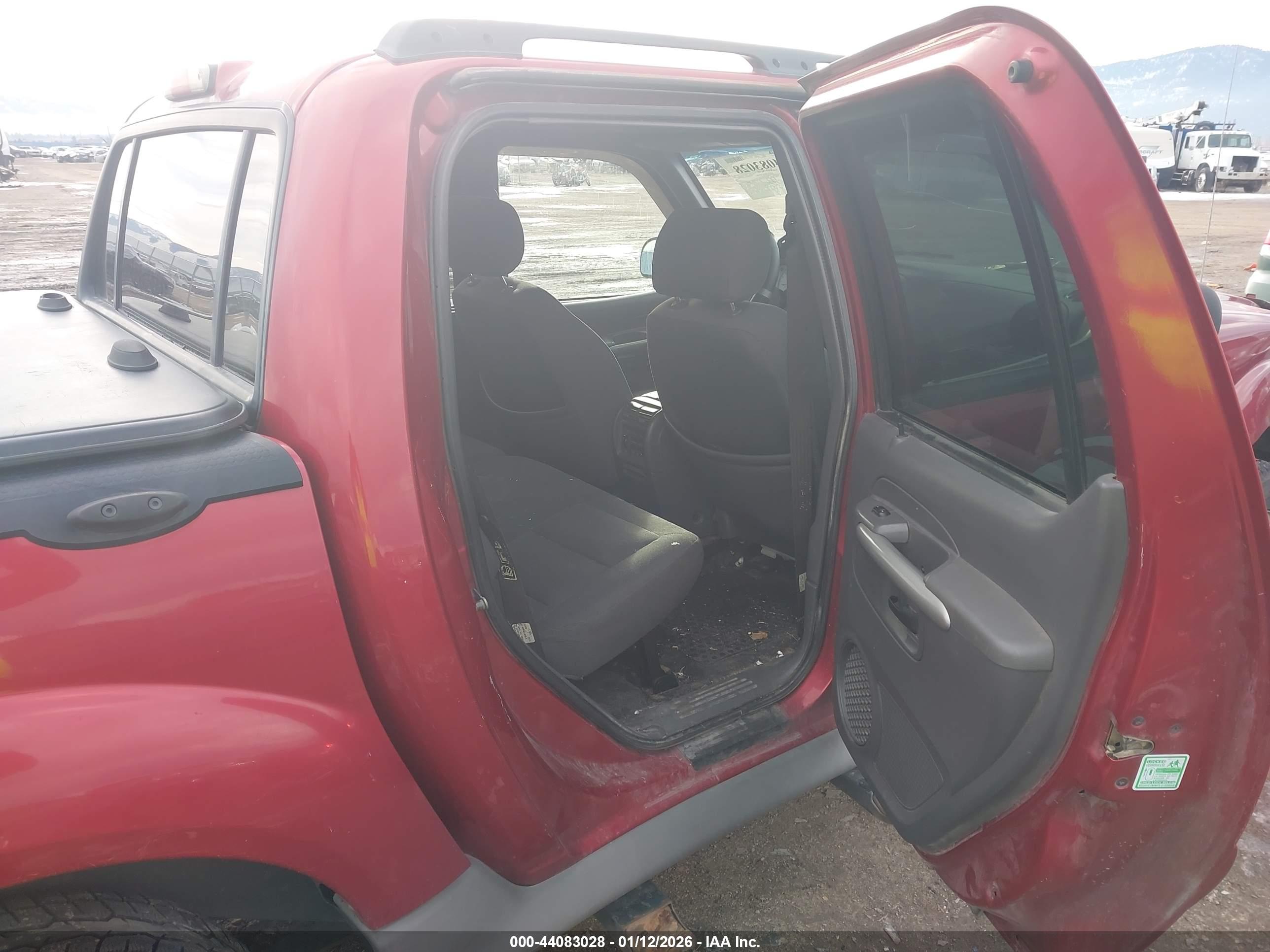 FORD EXPLORER image 8