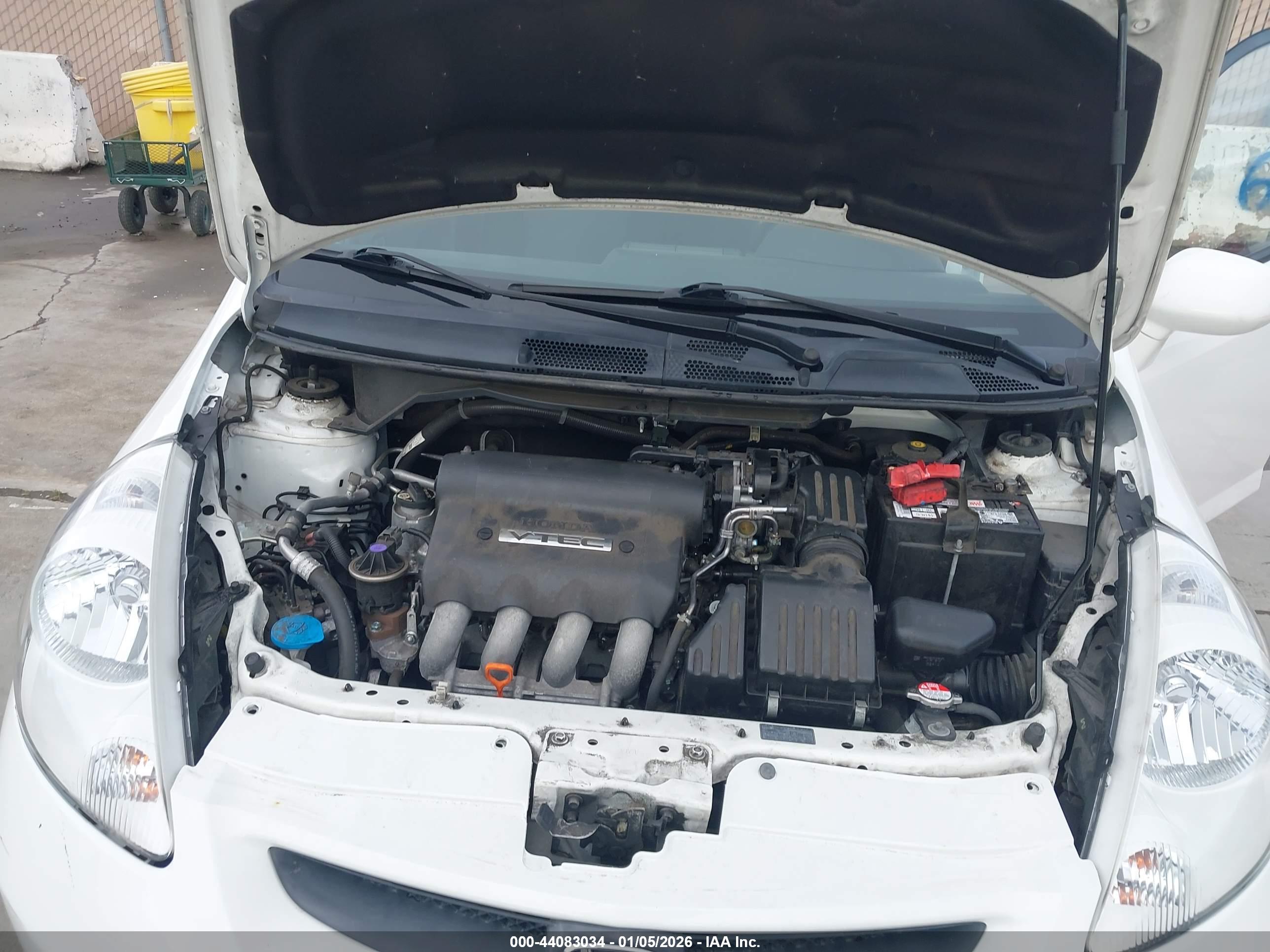 HONDA FIT image 10