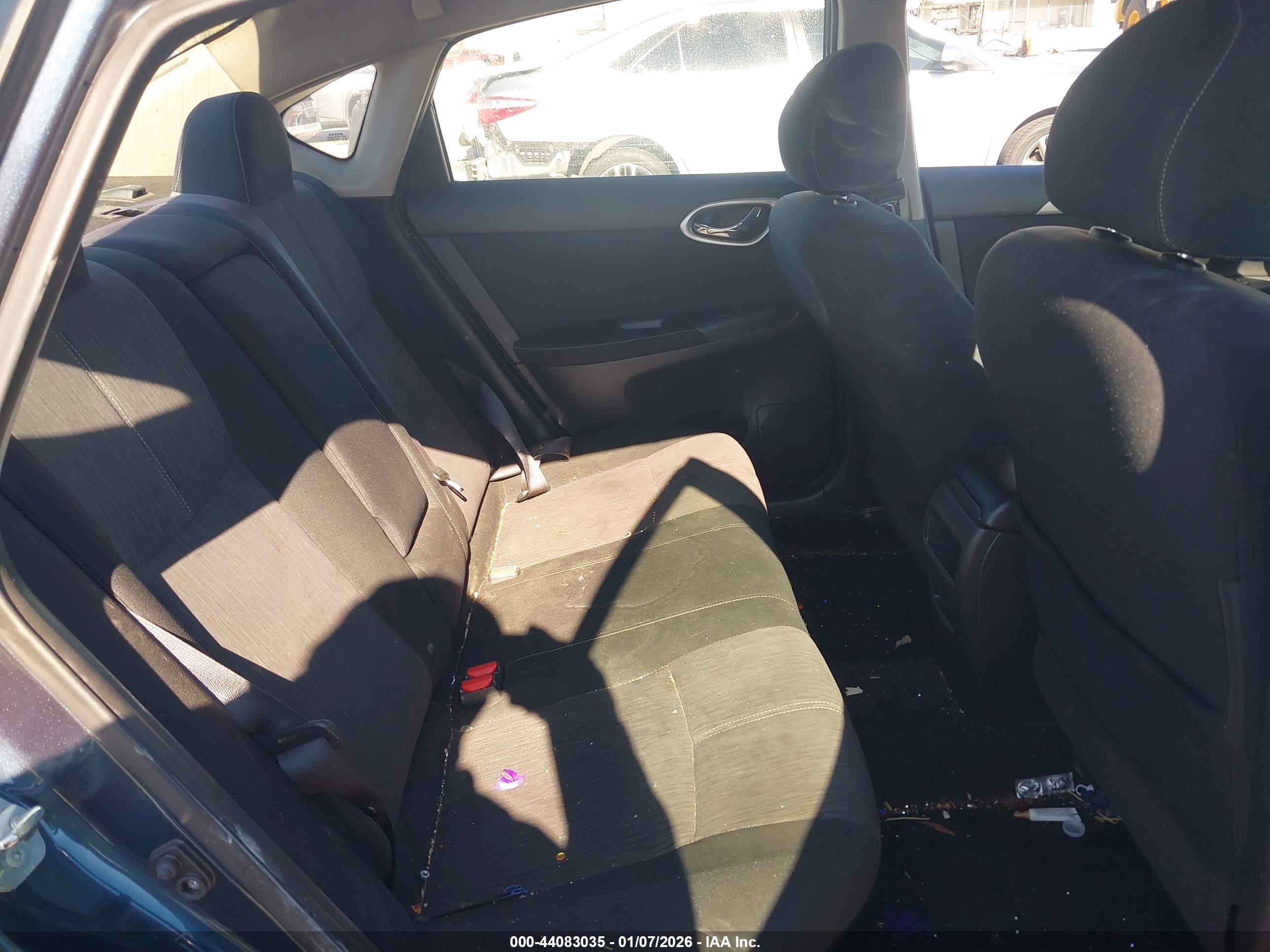 NISSAN SENTRA image 8