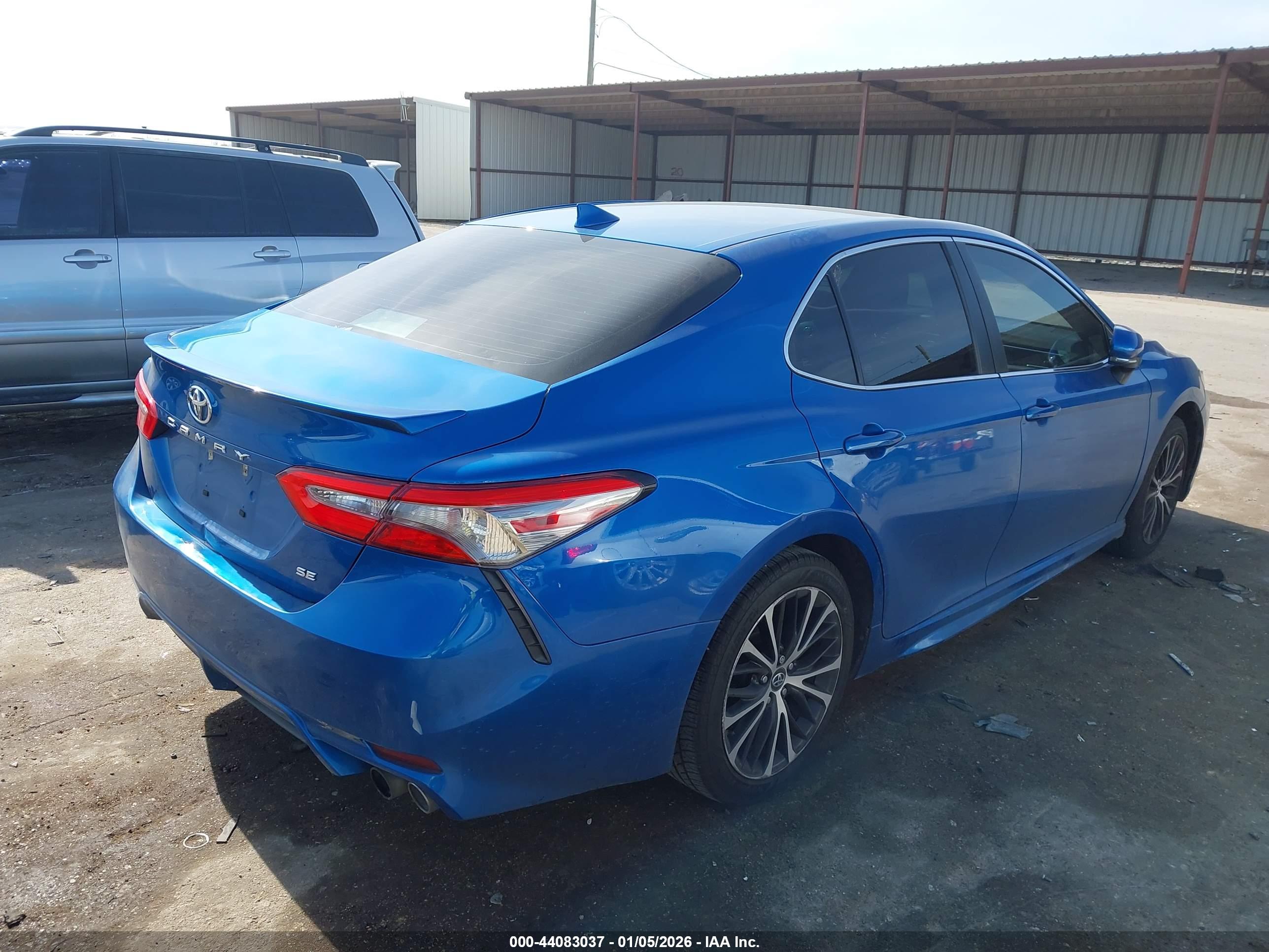 TOYOTA CAMRY image 4