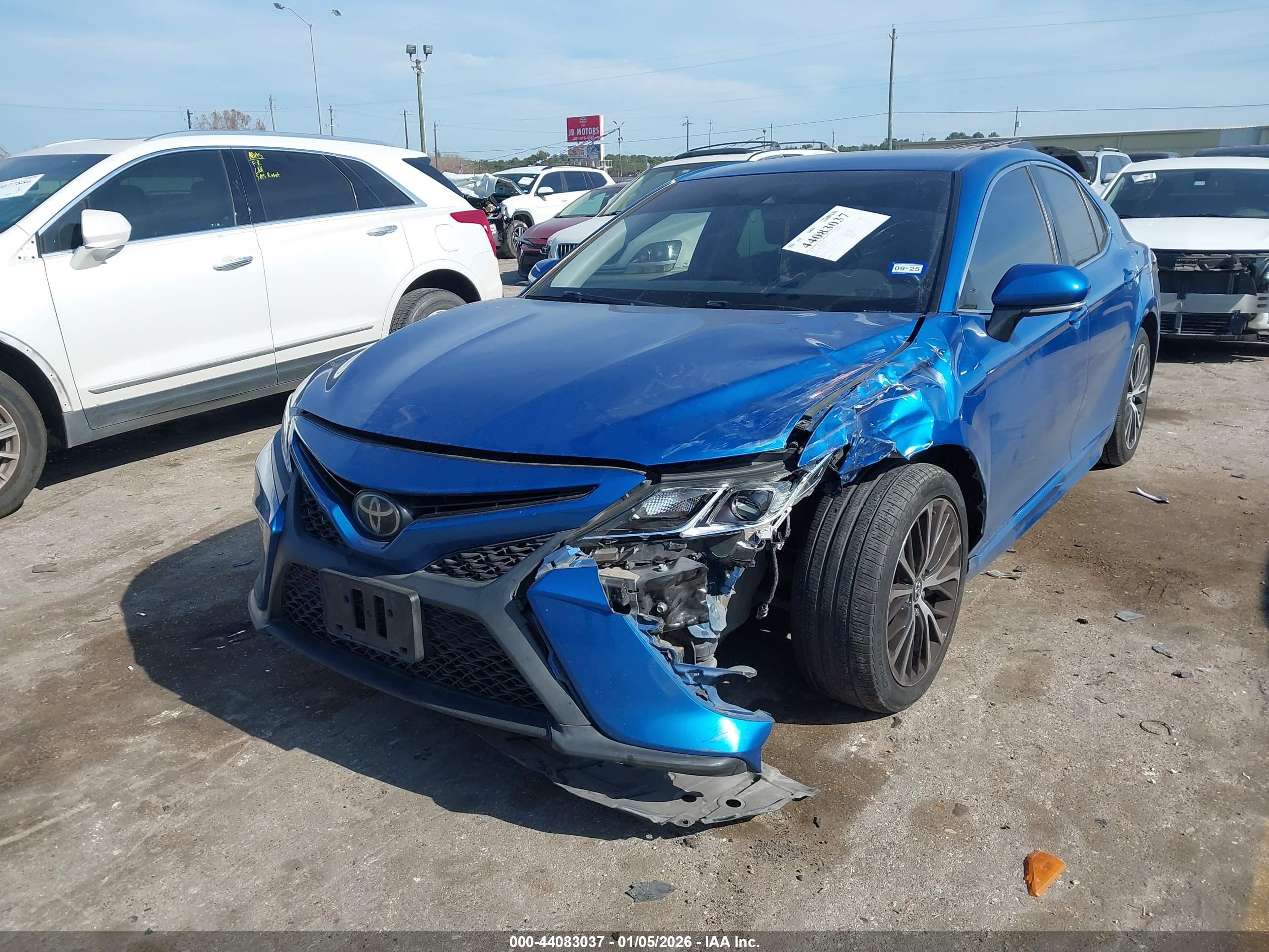 TOYOTA CAMRY image 6