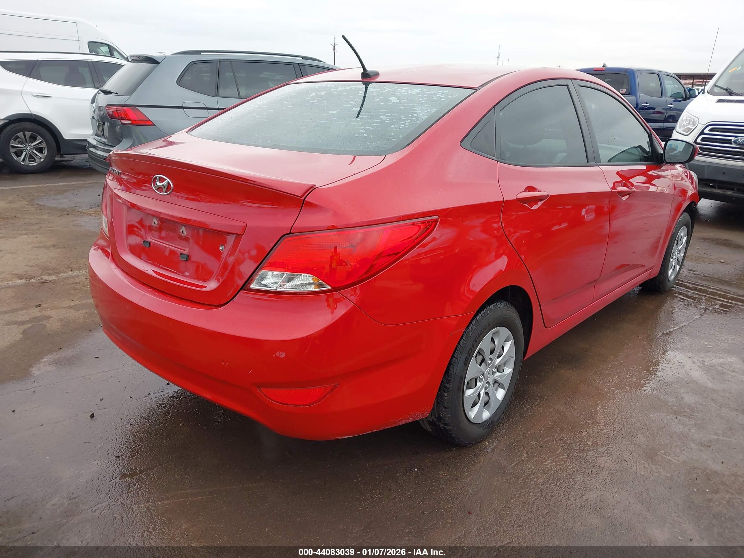 HYUNDAI ACCENT image 4