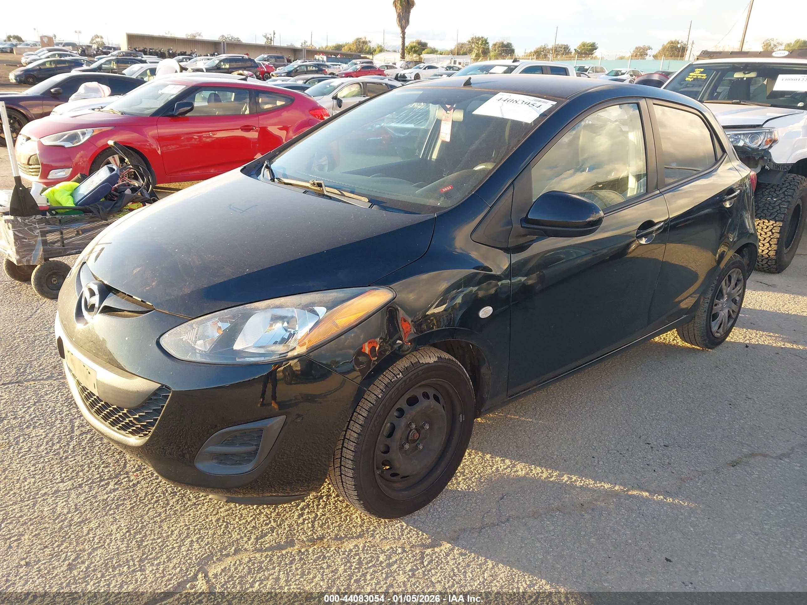 MAZDA MAZDA2 image 2