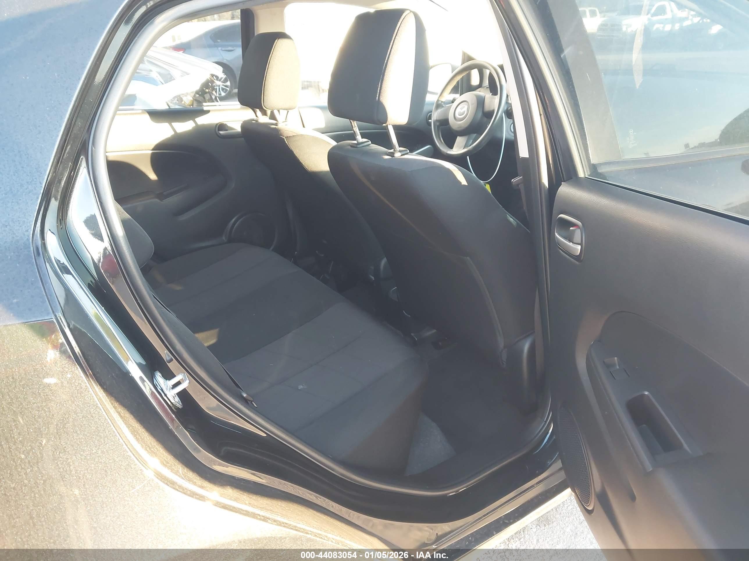 MAZDA MAZDA2 image 8