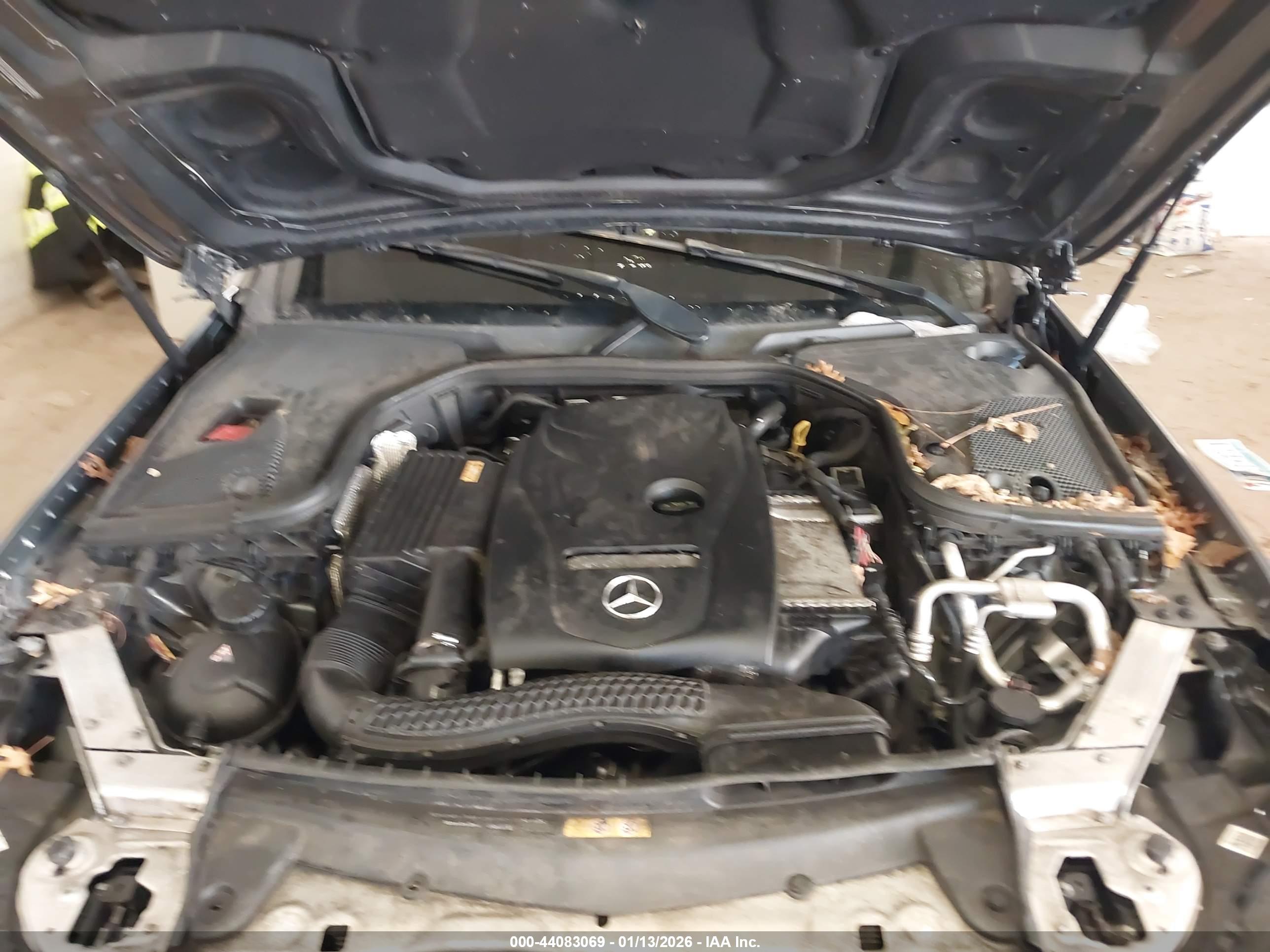 MERCEDES-BENZ E image 10