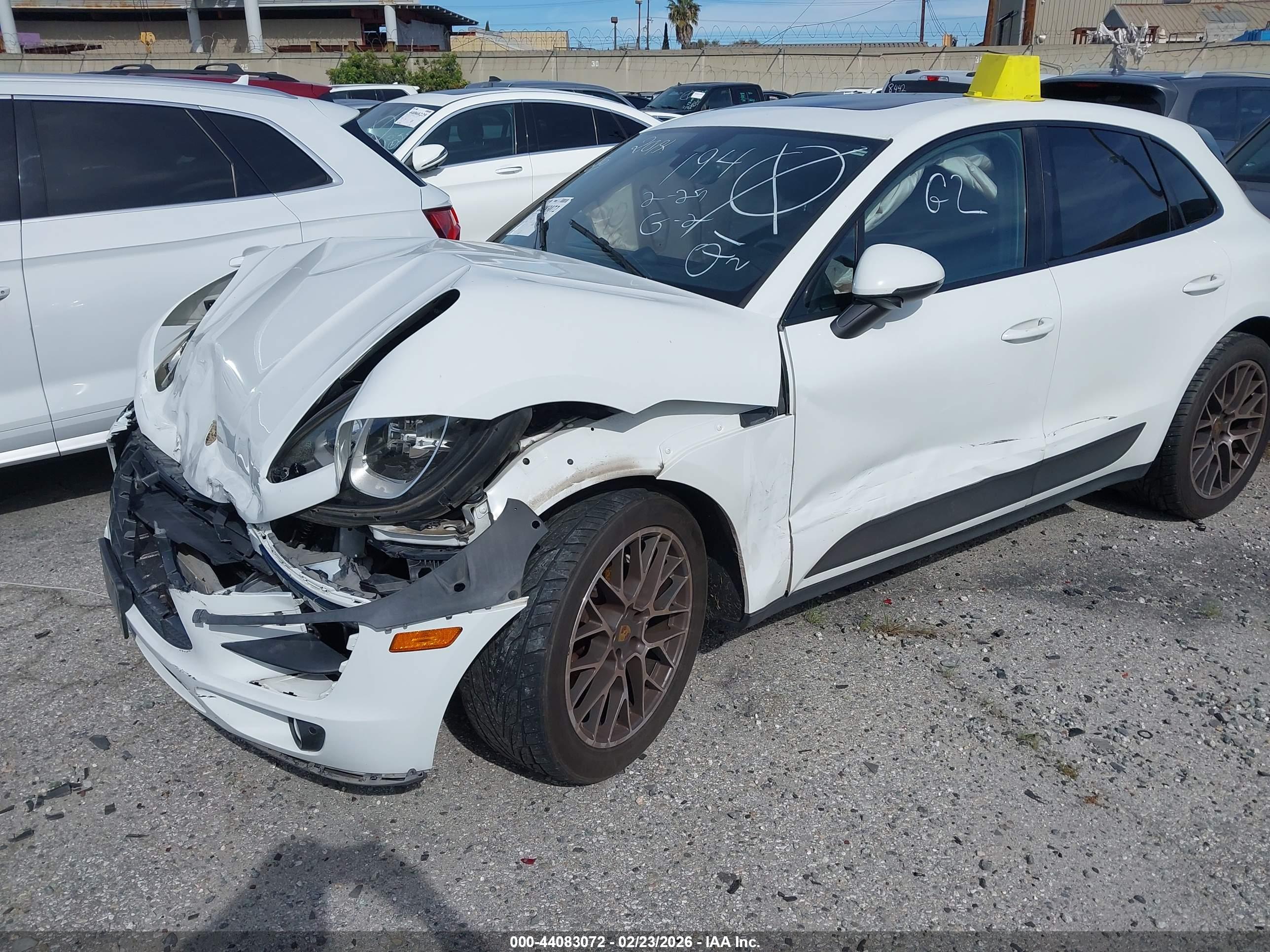 PORSCHE MACAN image 2