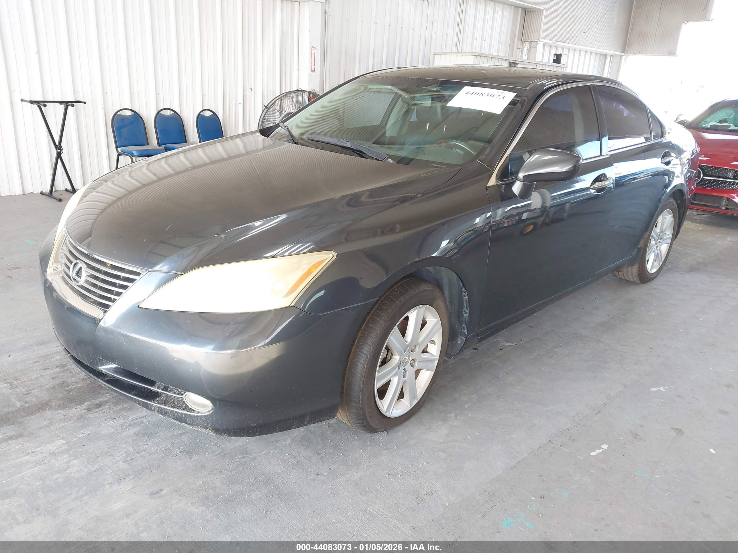 LEXUS ES image 2