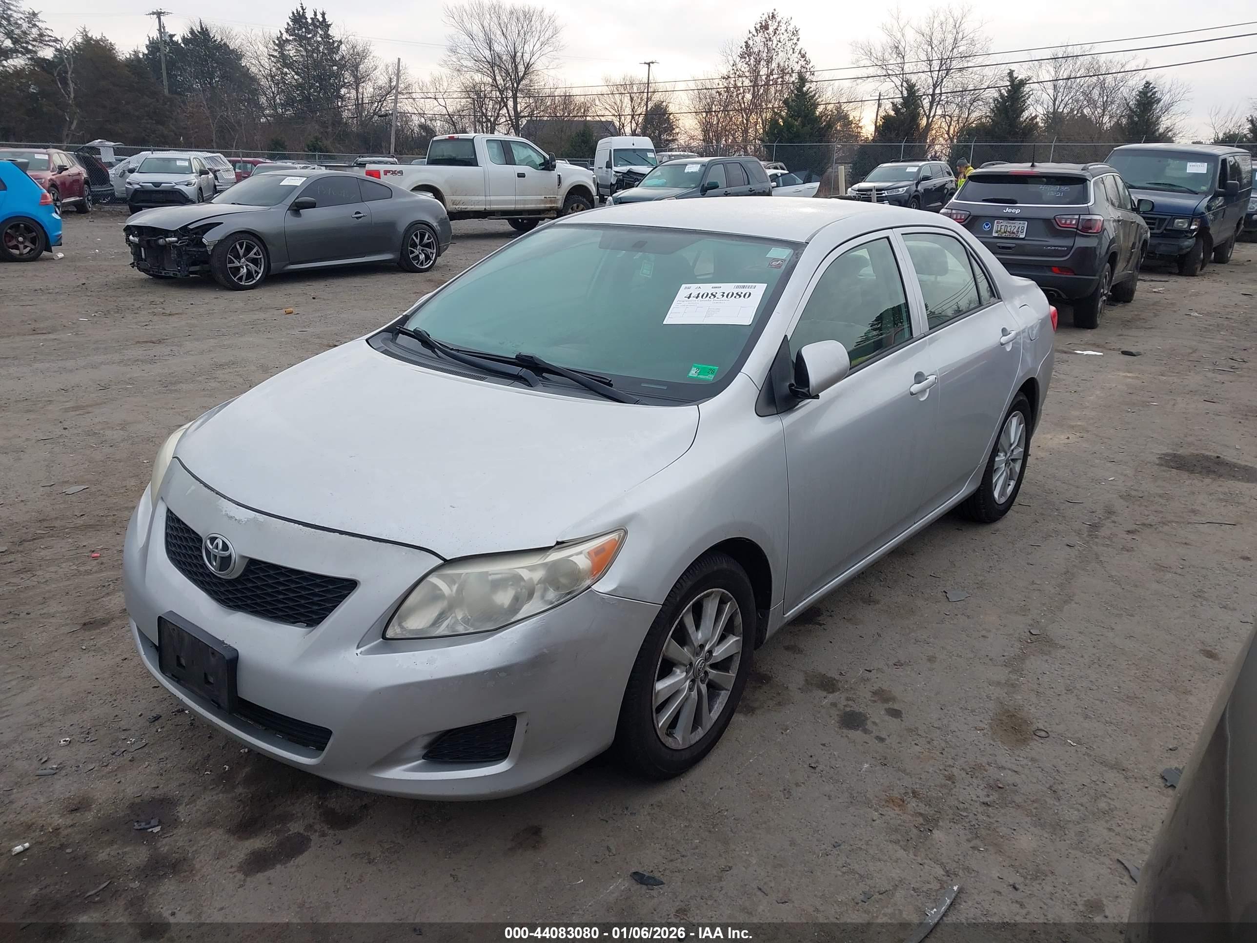 TOYOTA COROLLA image 2