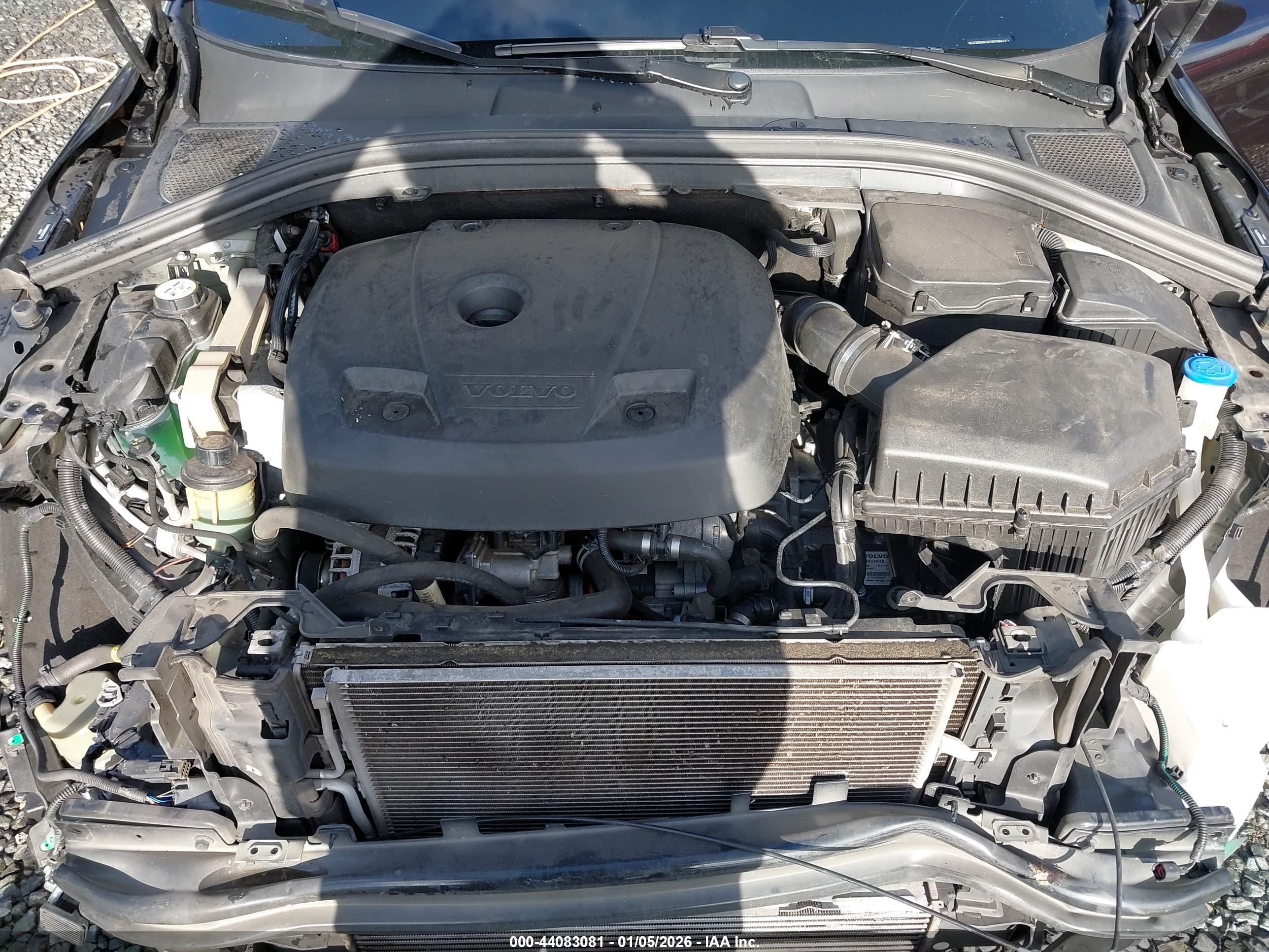 VOLVO XC60 image 10