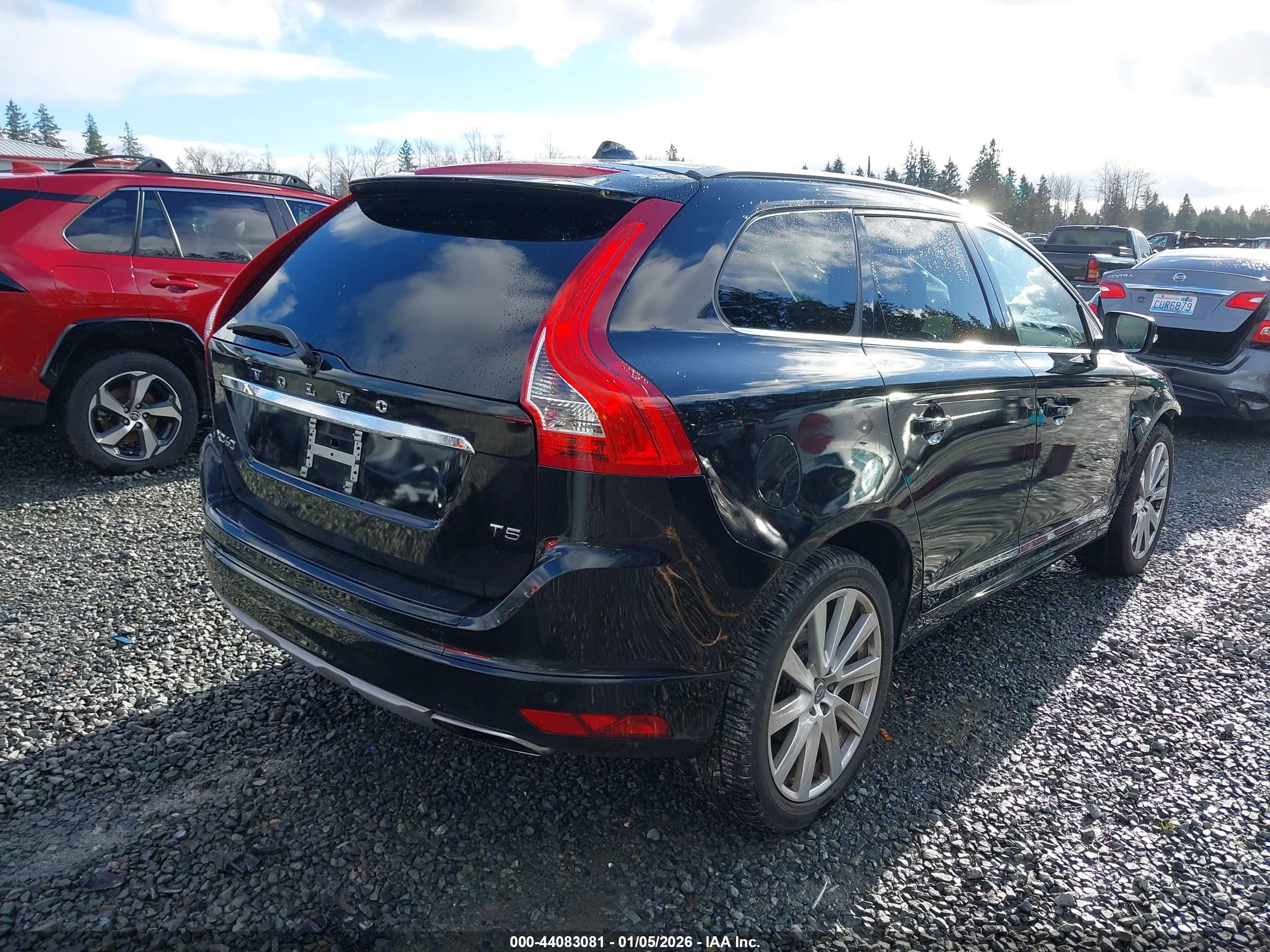 VOLVO XC60 image 4