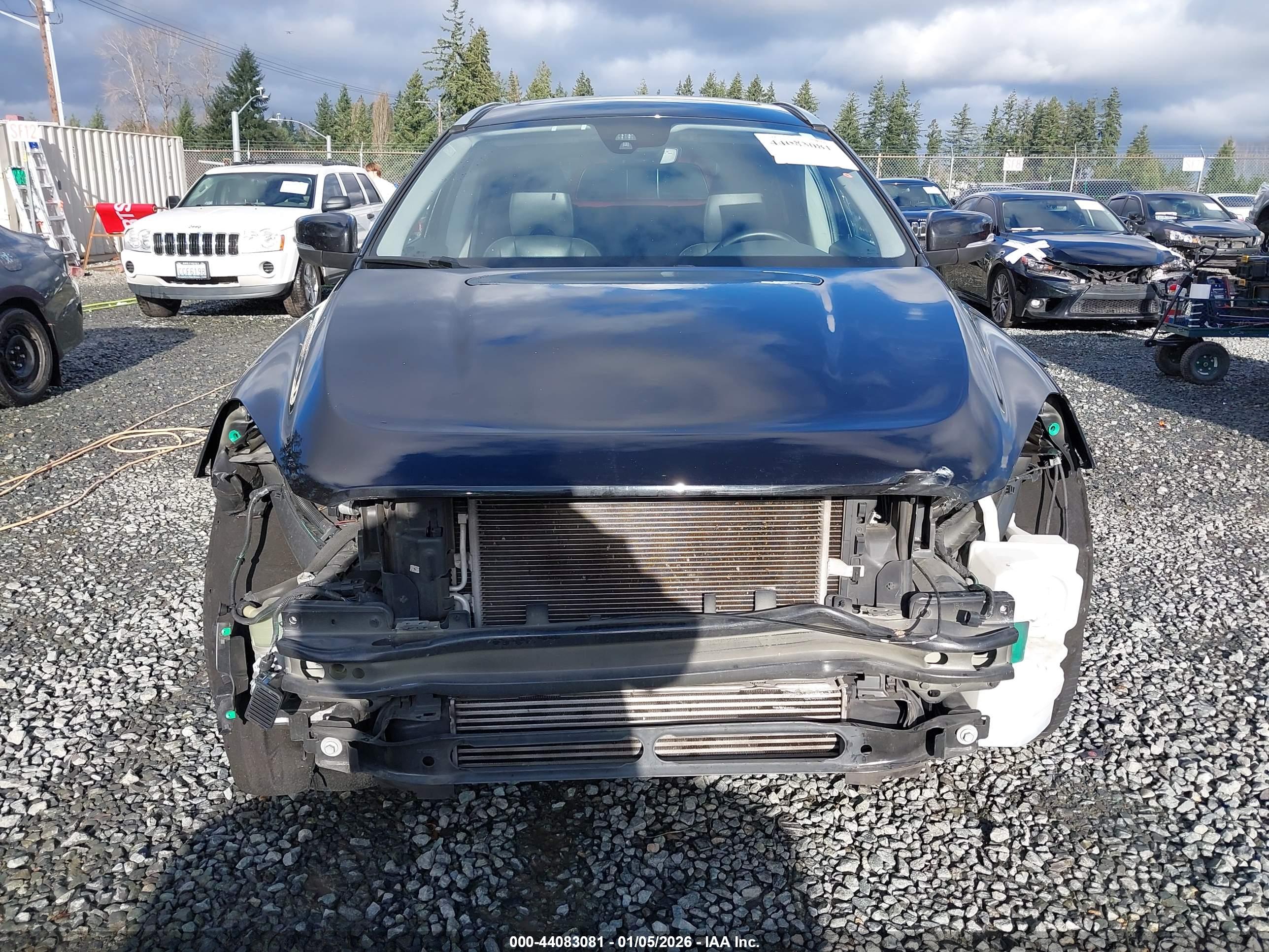 VOLVO XC60 image 6
