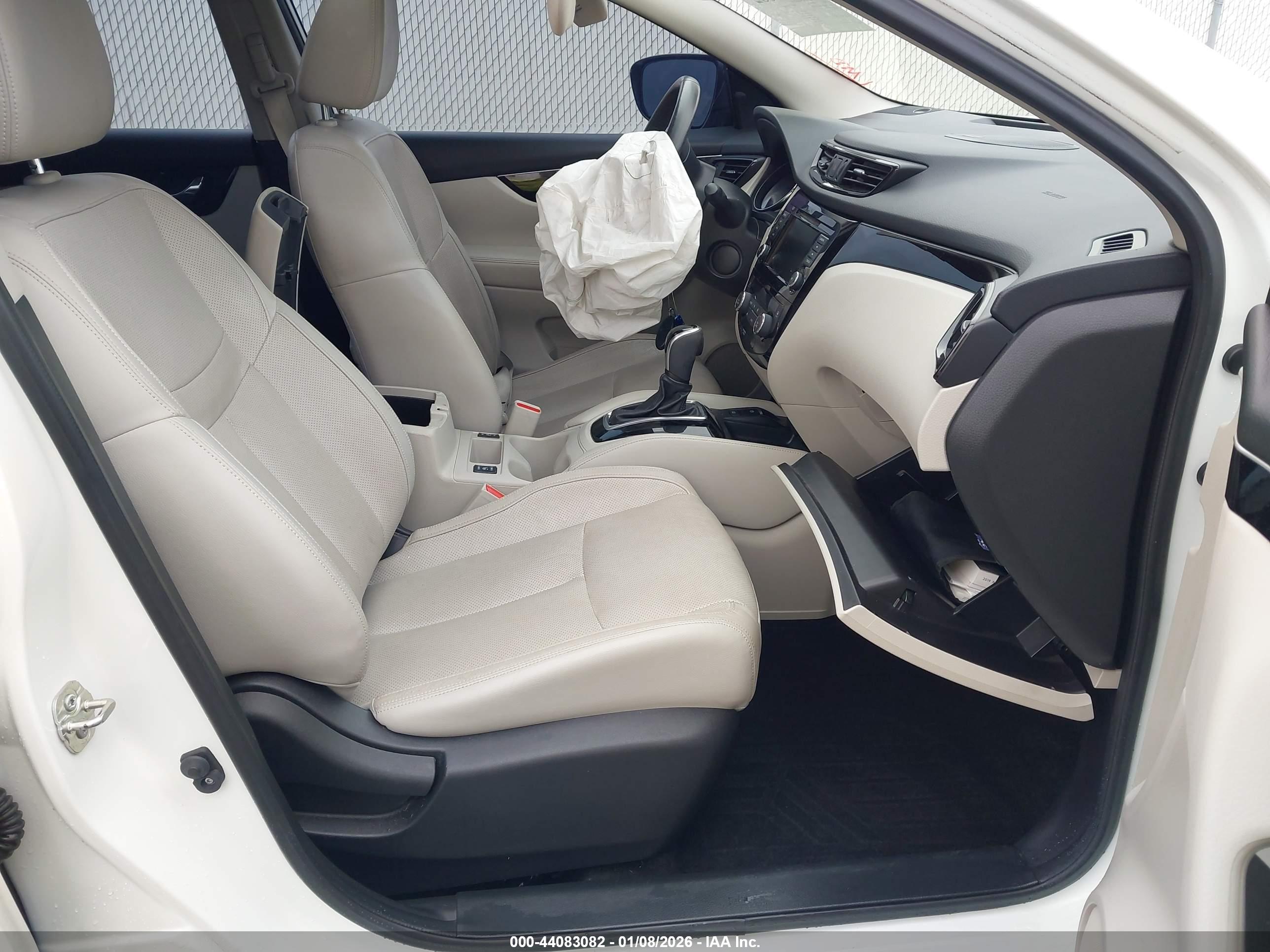 NISSAN ROGUE image 5