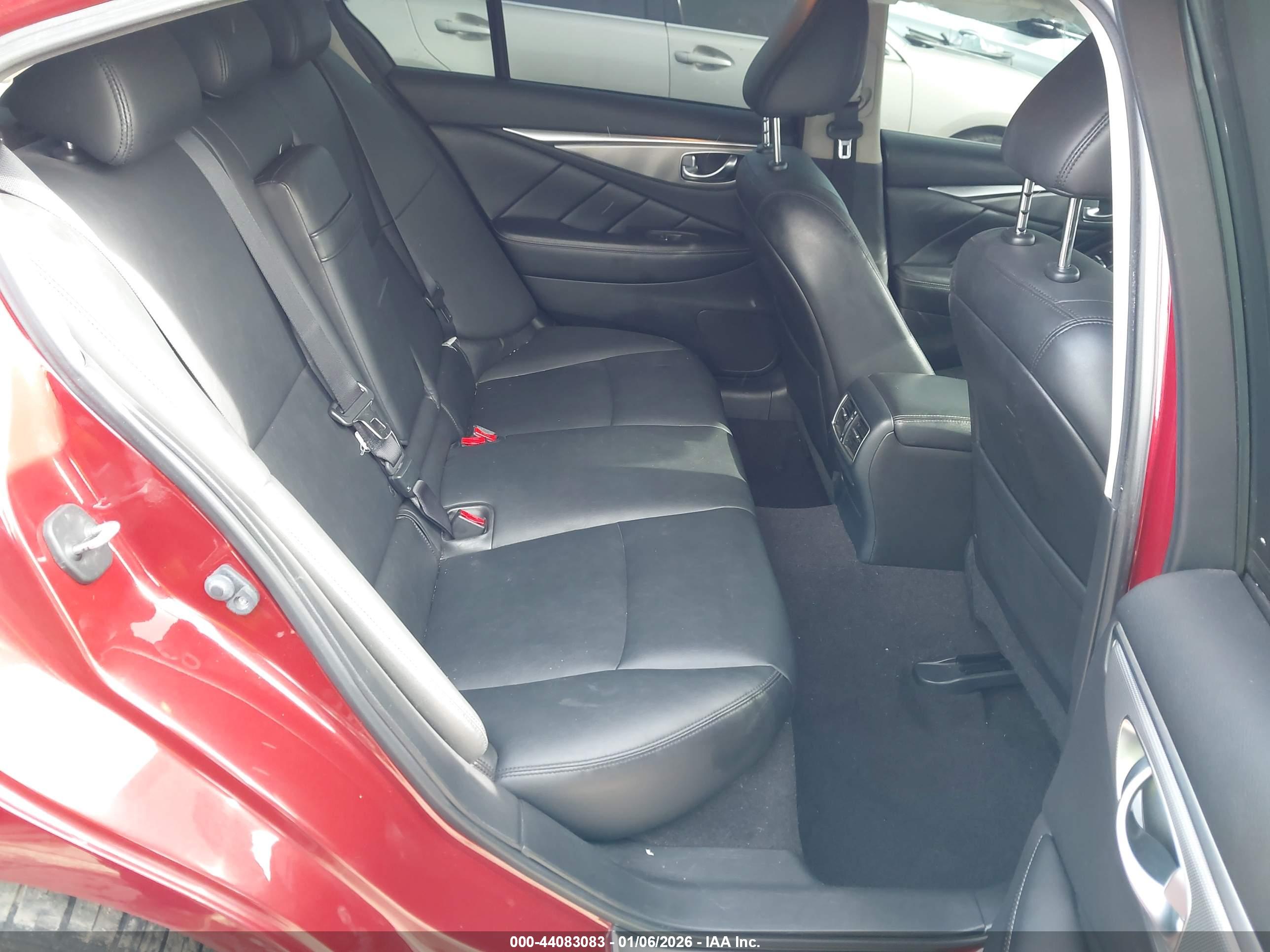 INFINITI Q50 image 8