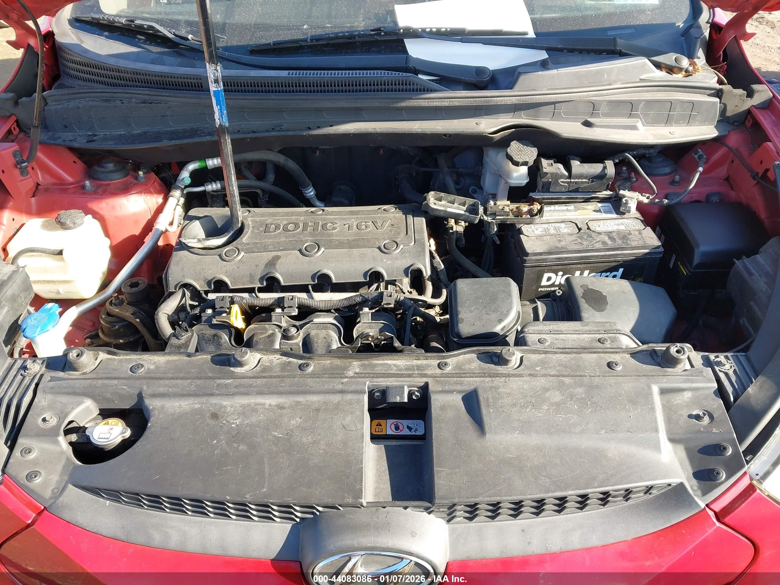 HYUNDAI TUCSON image 10