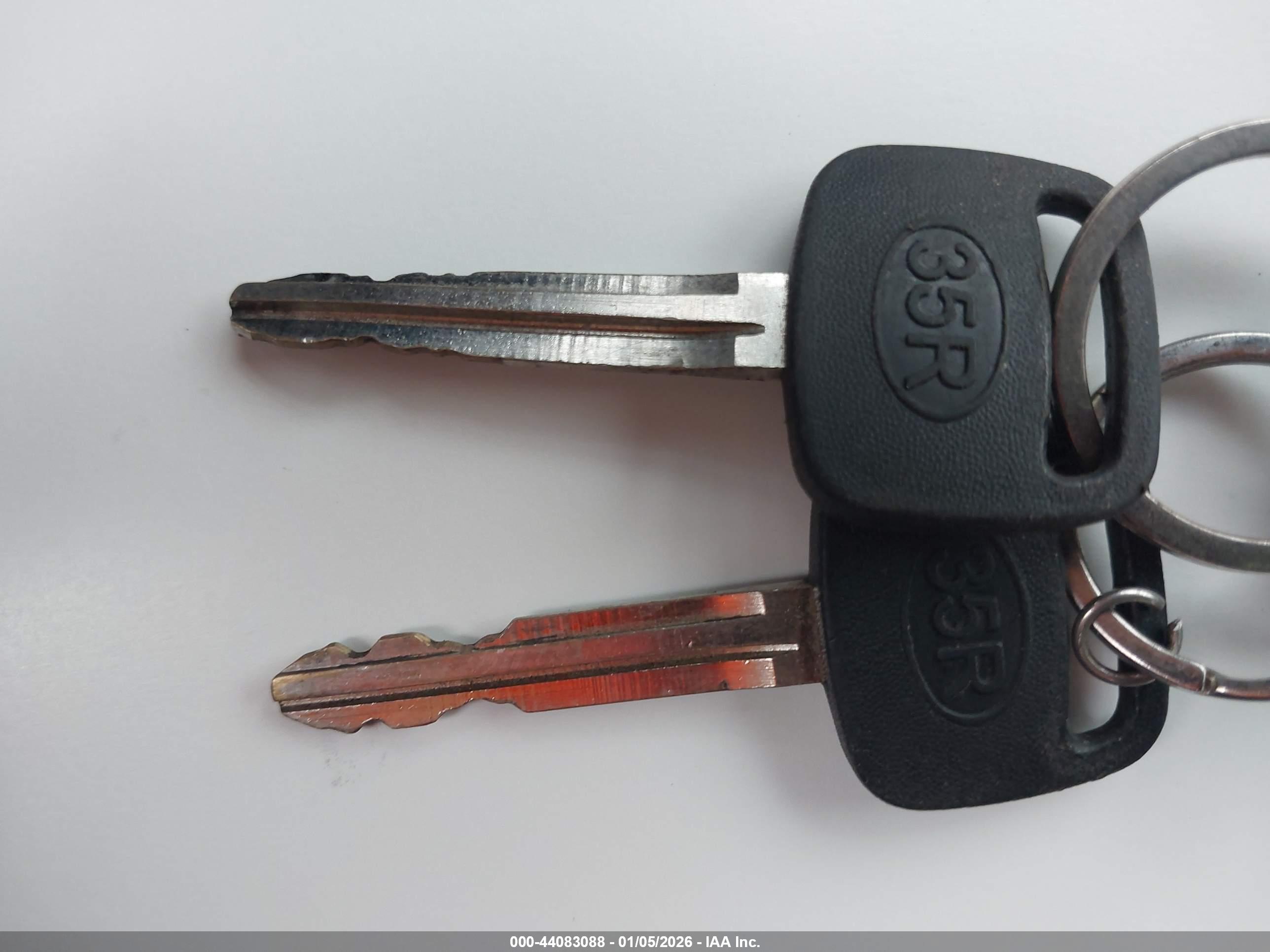 TOYOTA RAV4 image 11