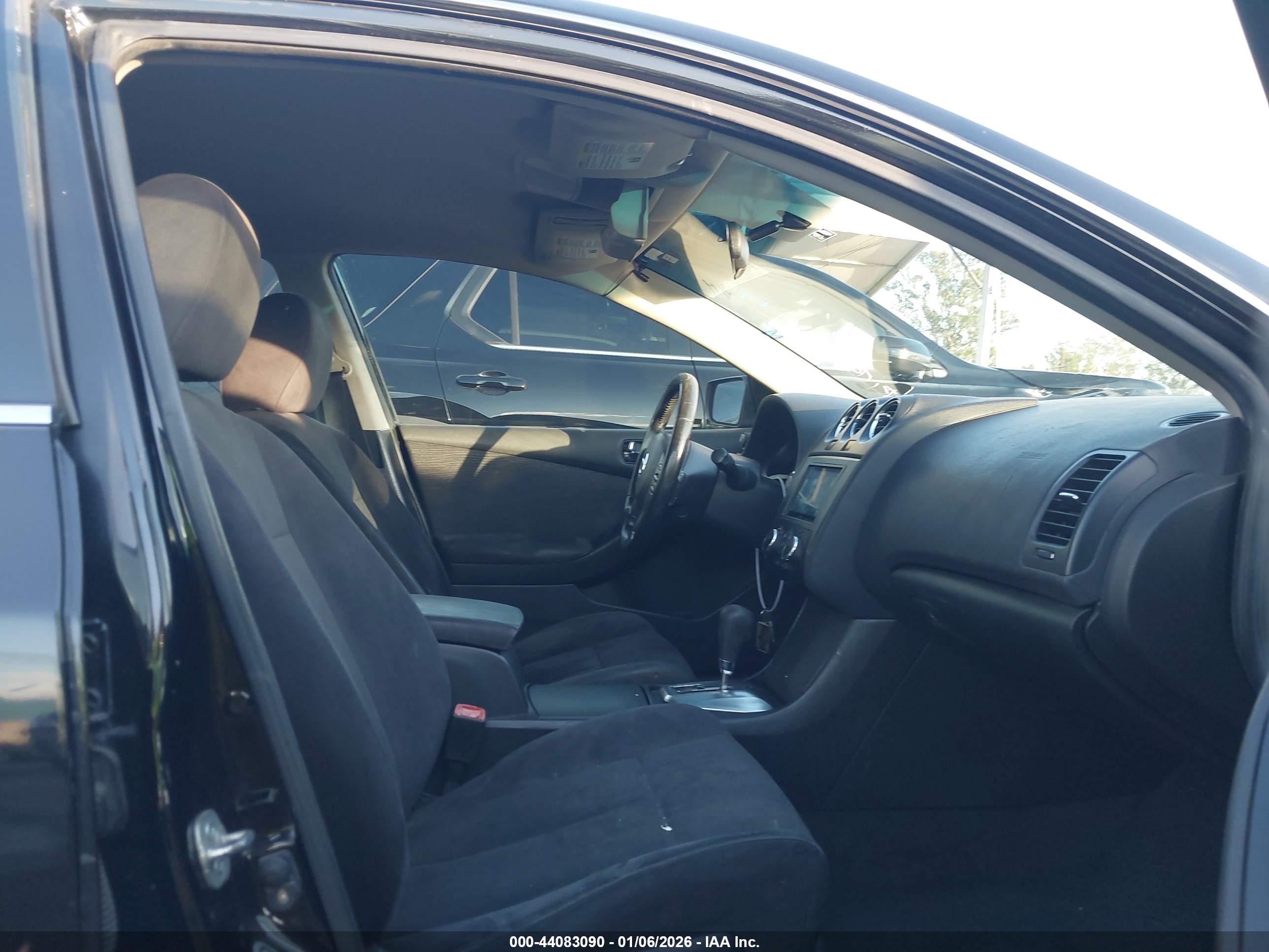NISSAN ALTIMA image 5