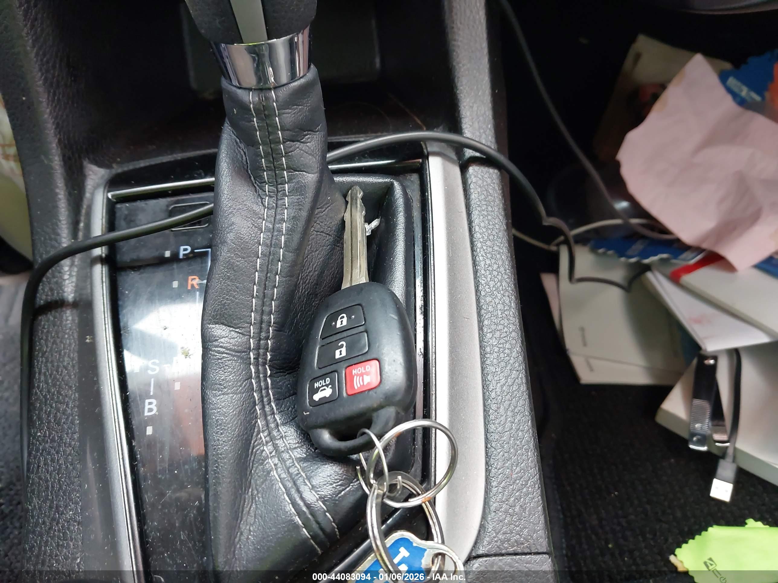 TOYOTA COROLLA image 11