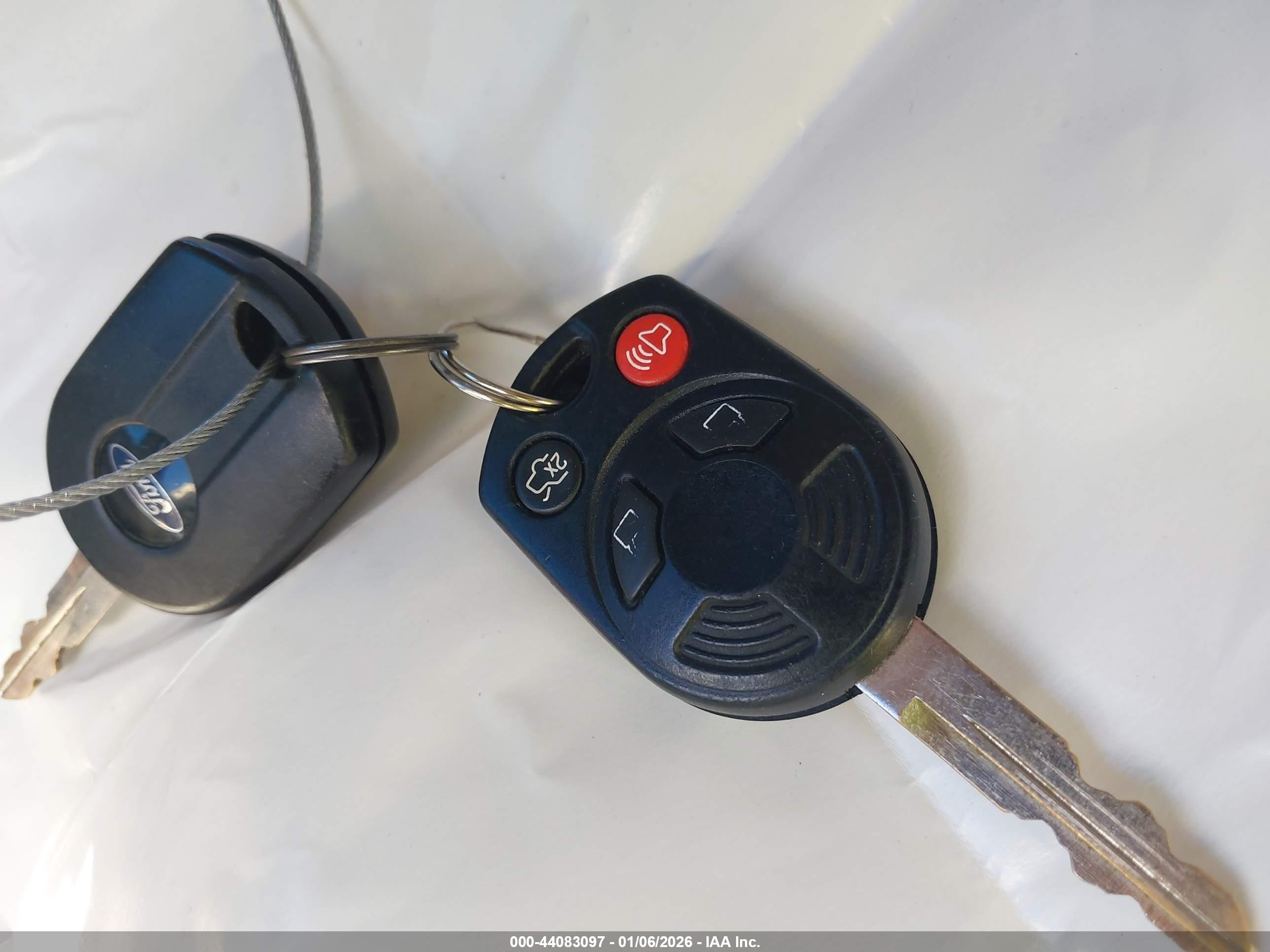 FORD ESCAPE image 11