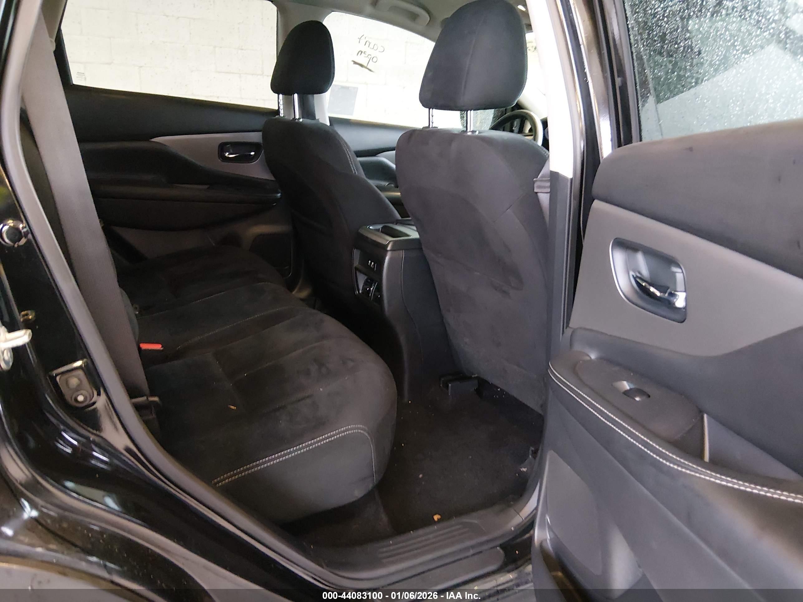 NISSAN MURANO image 8
