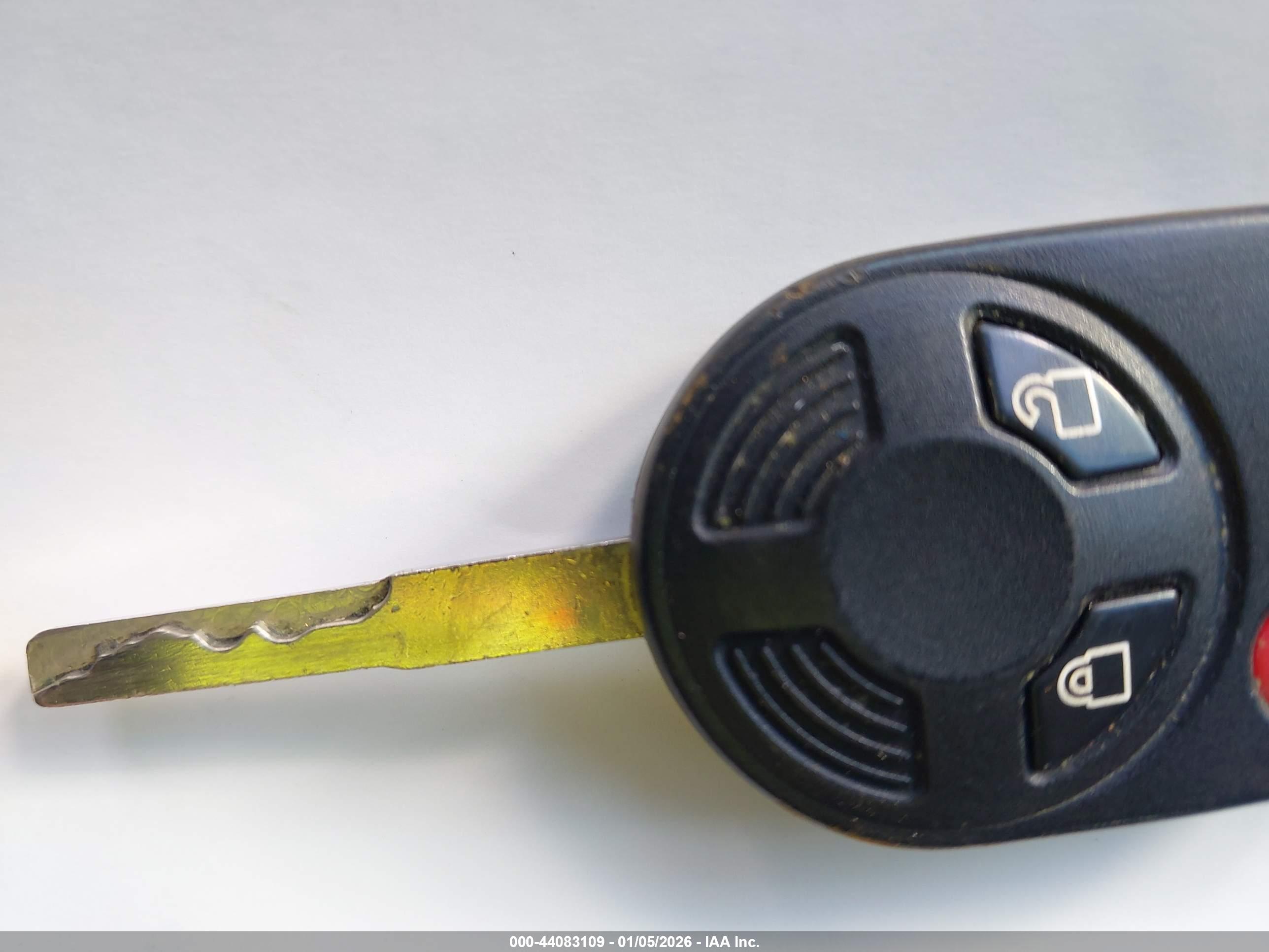 FORD ESCAPE image 11