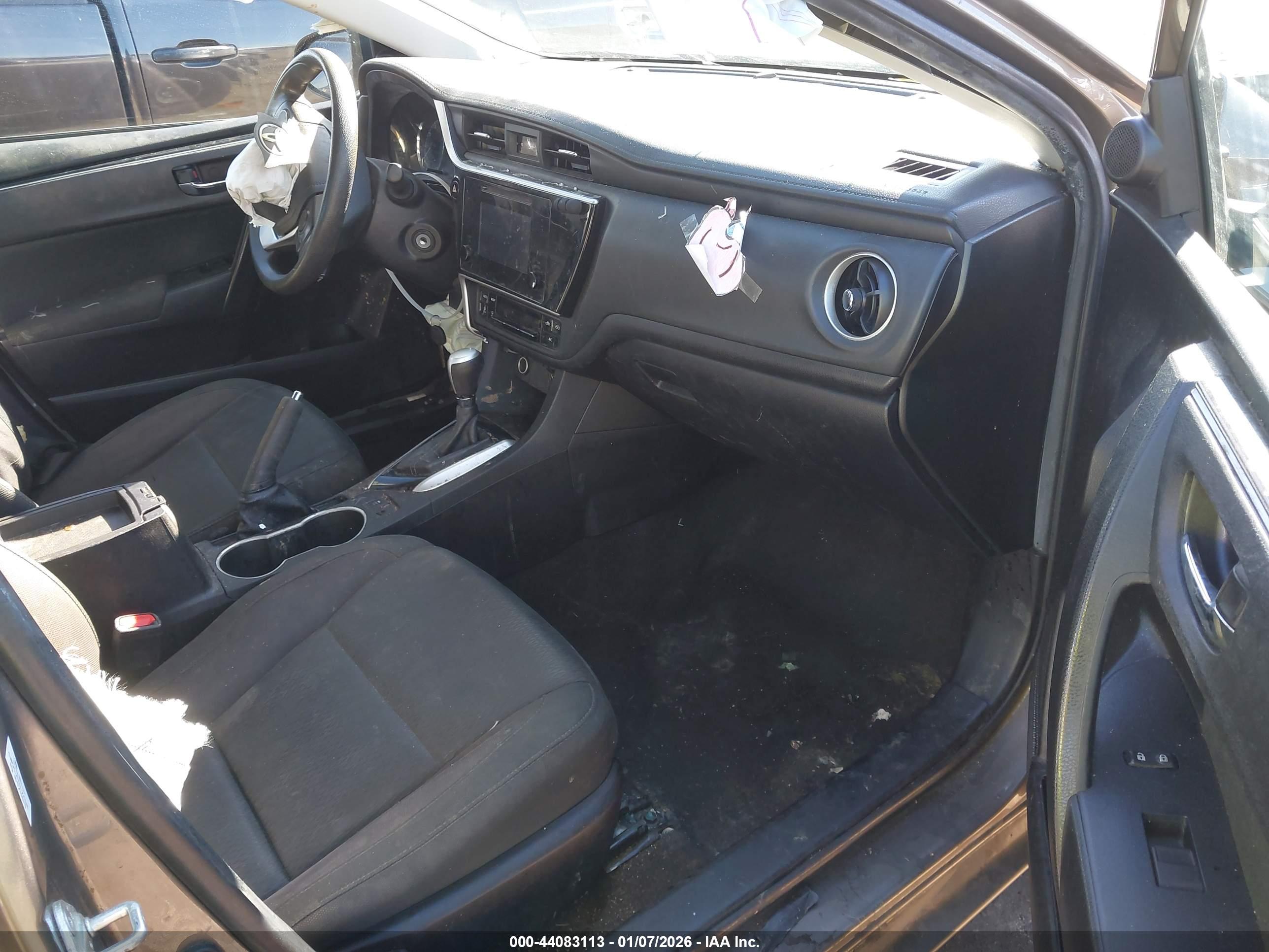 TOYOTA COROLLA image 5