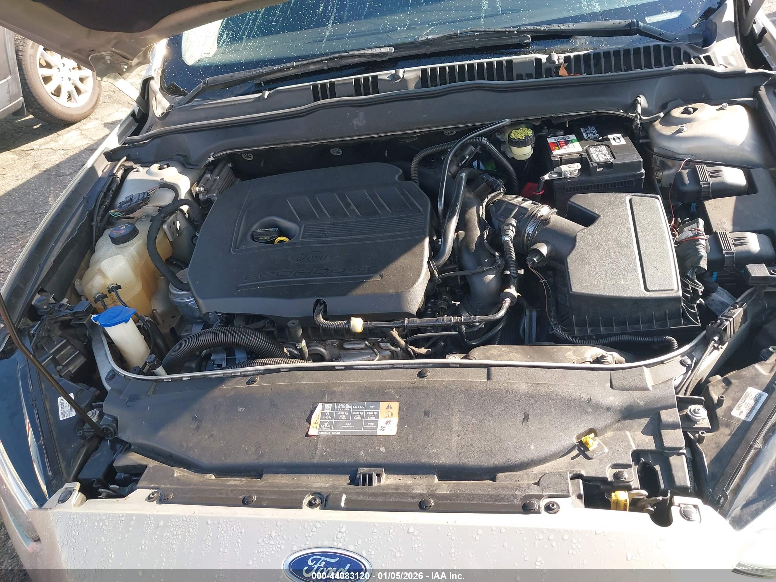 FORD FUSION image 10