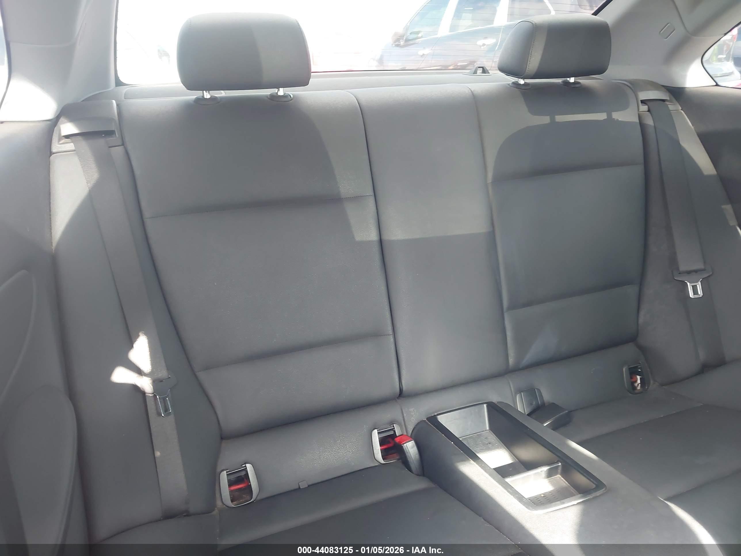 BMW 128I image 8