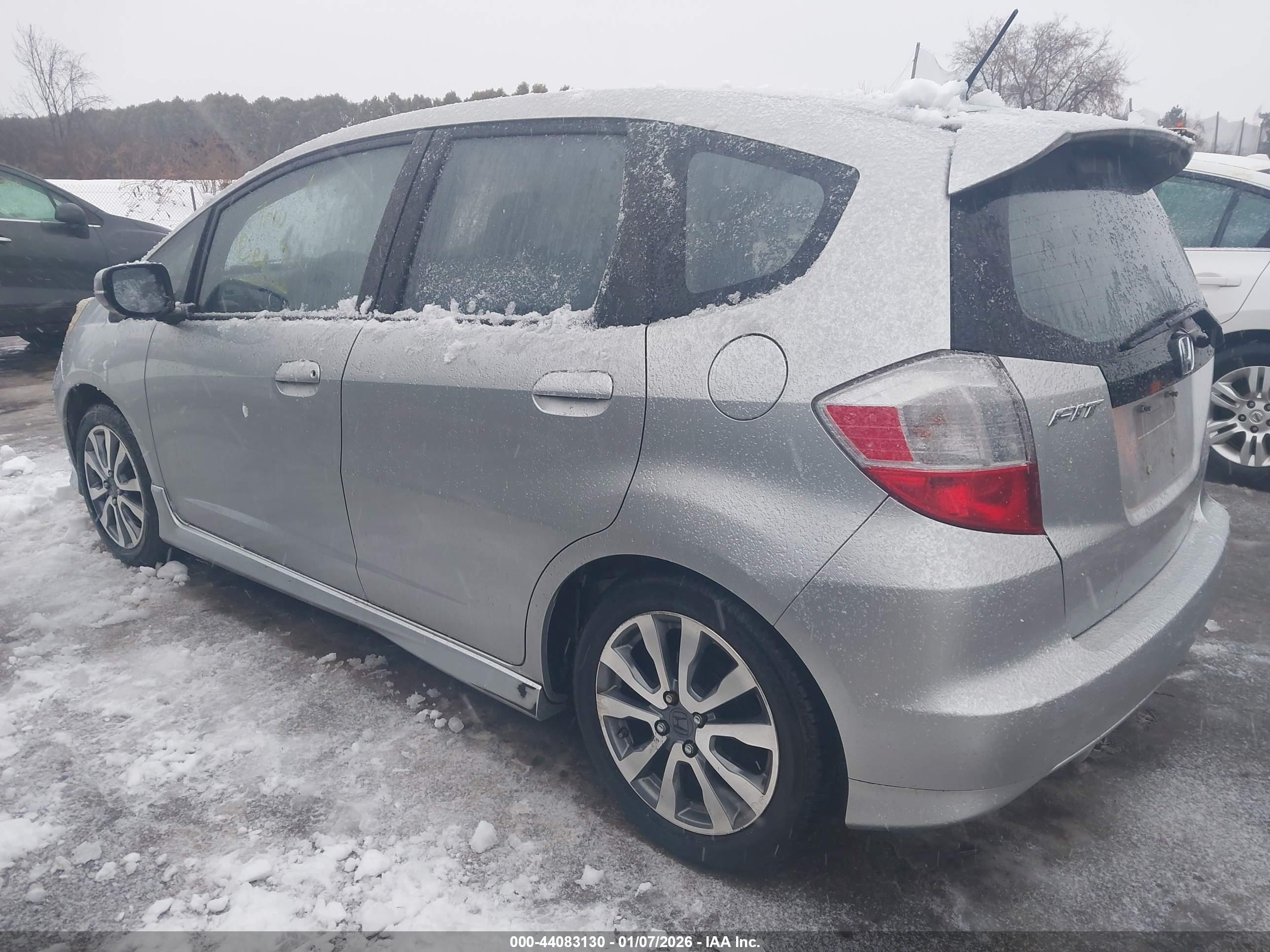 HONDA FIT image 3