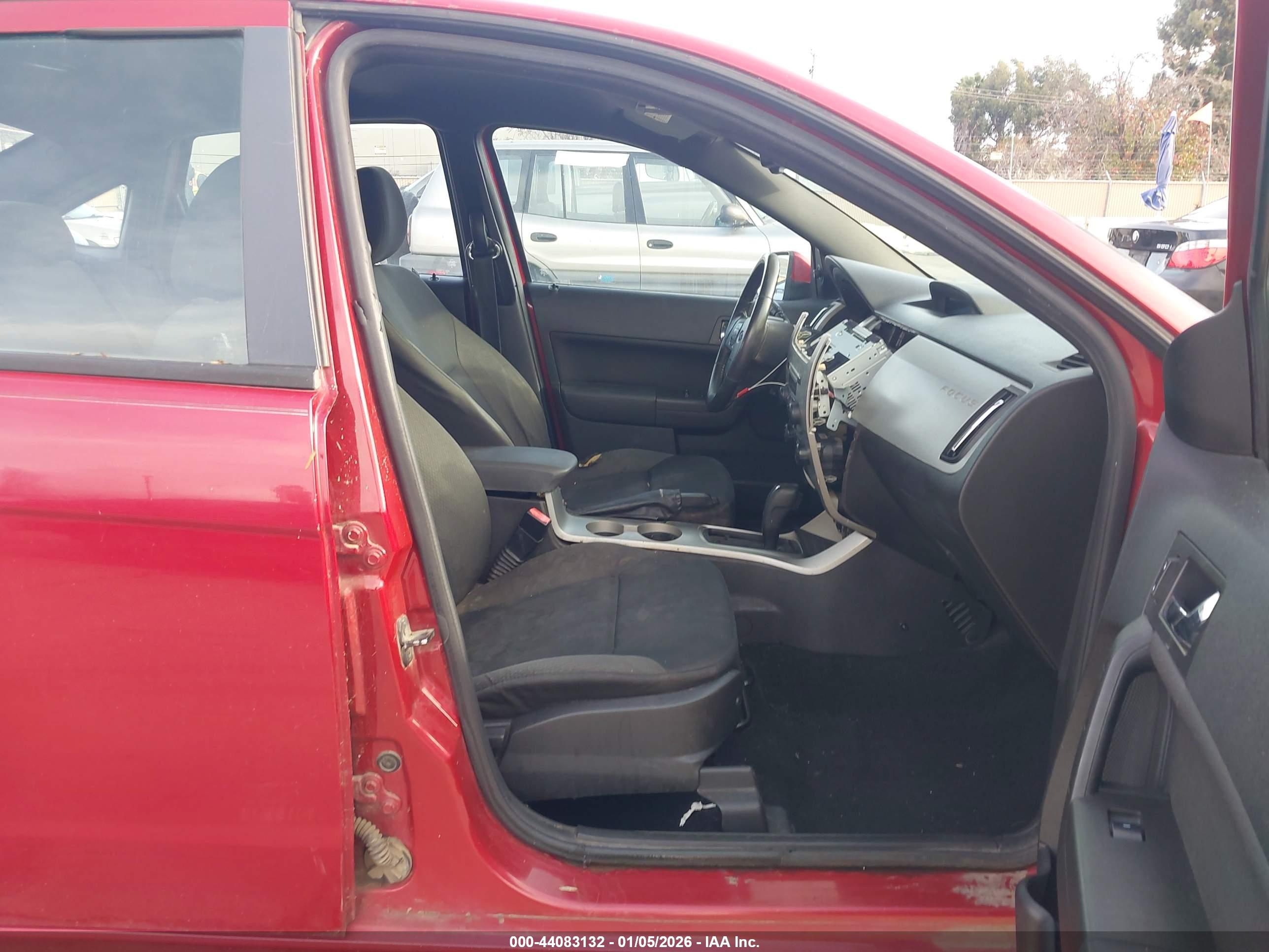 FORD FOCUS image 5