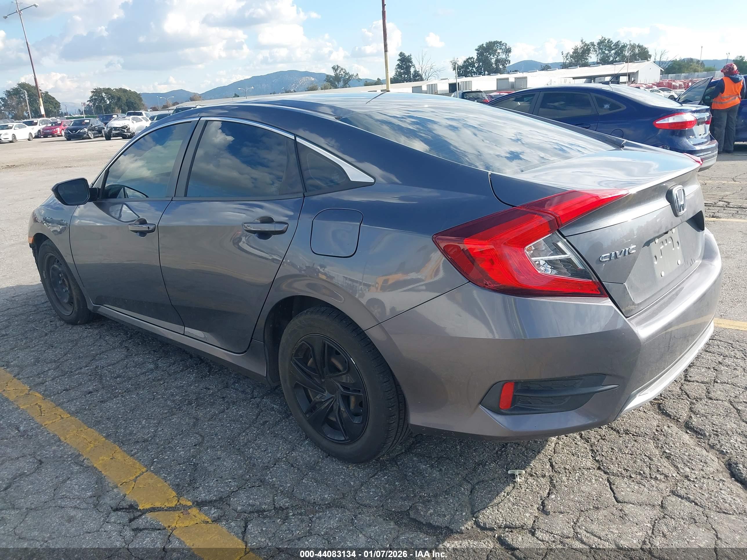 HONDA CIVIC image 3