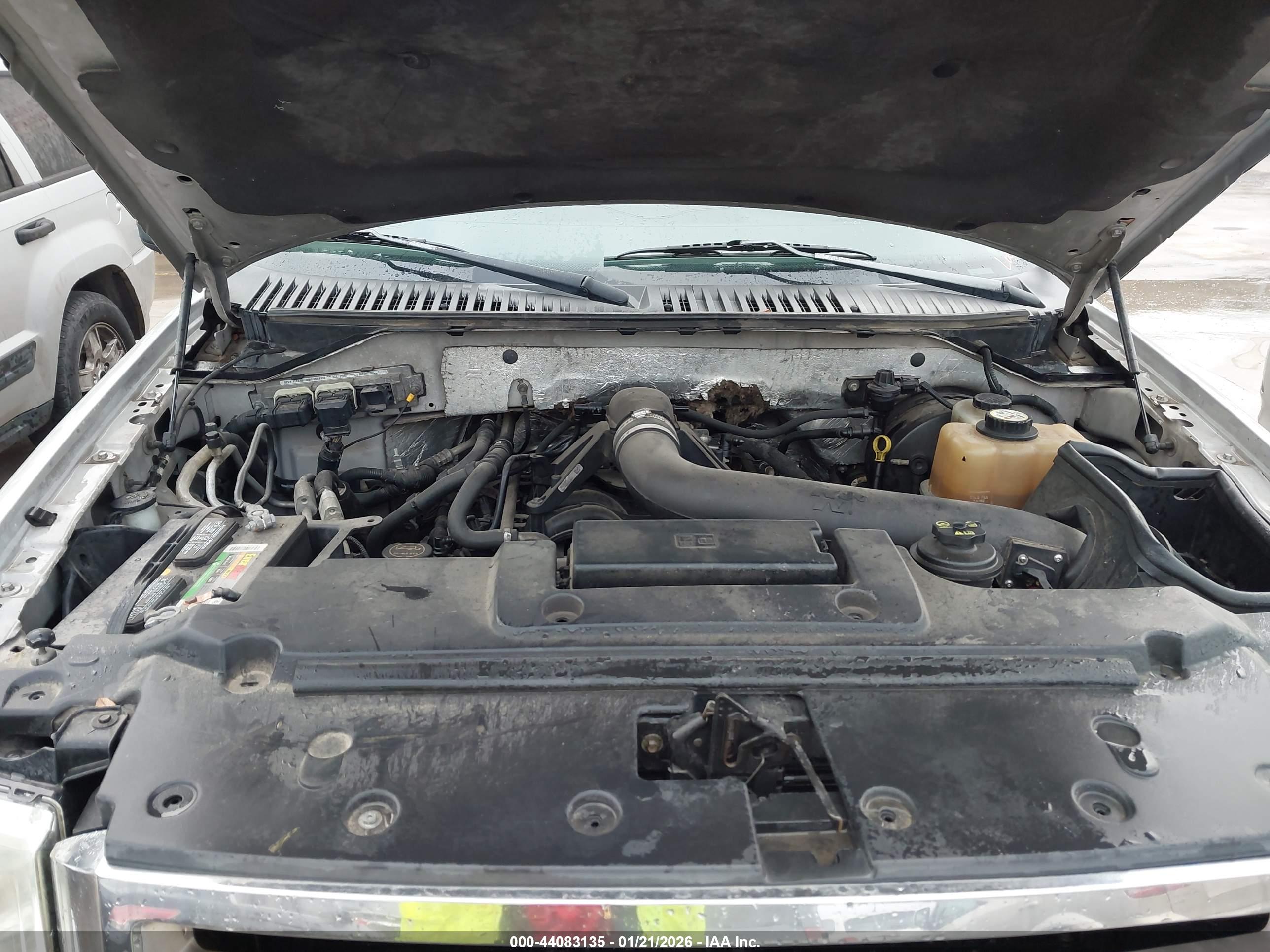 FORD EXPEDITION image 10