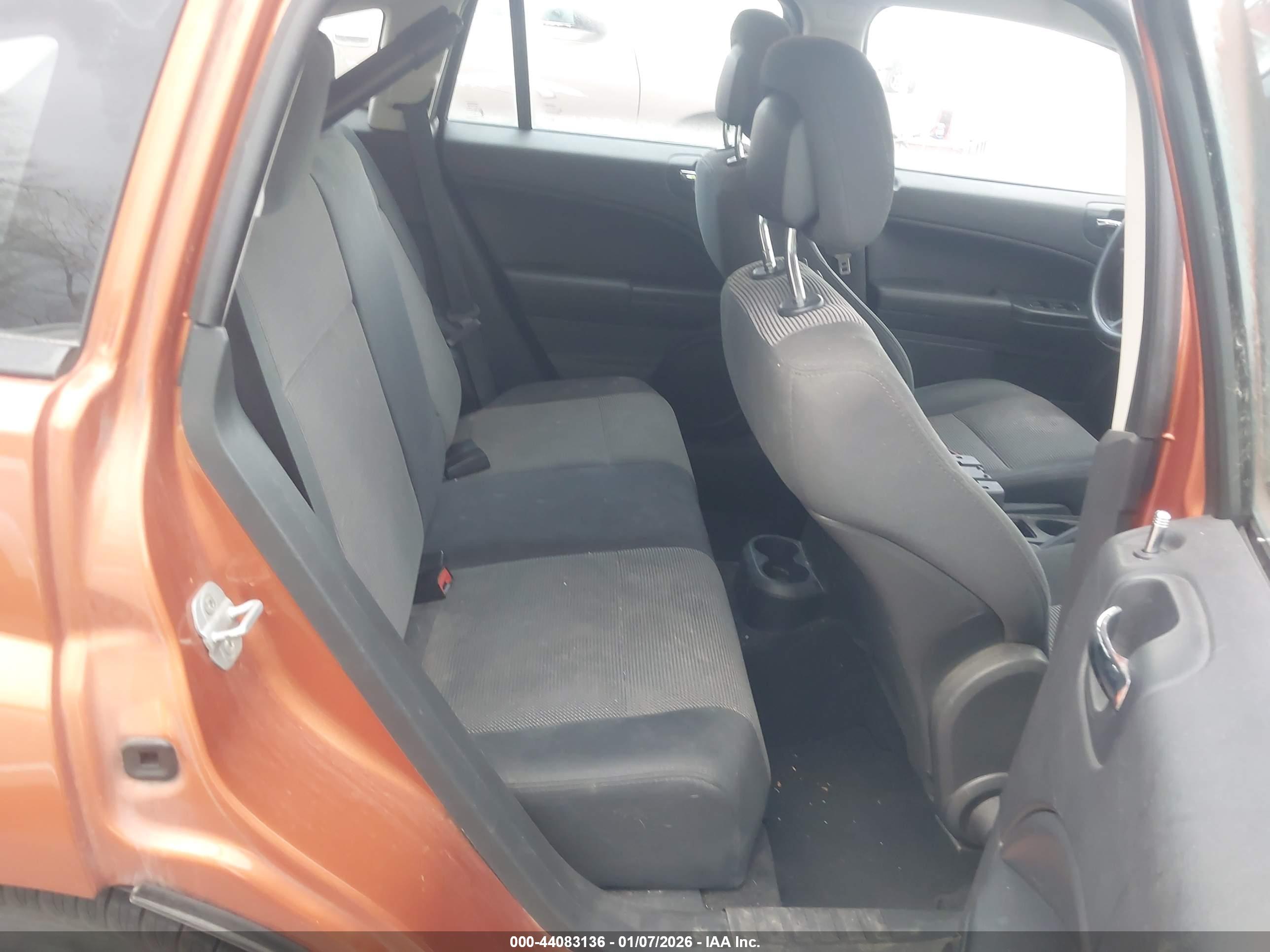 DODGE CALIBER image 8