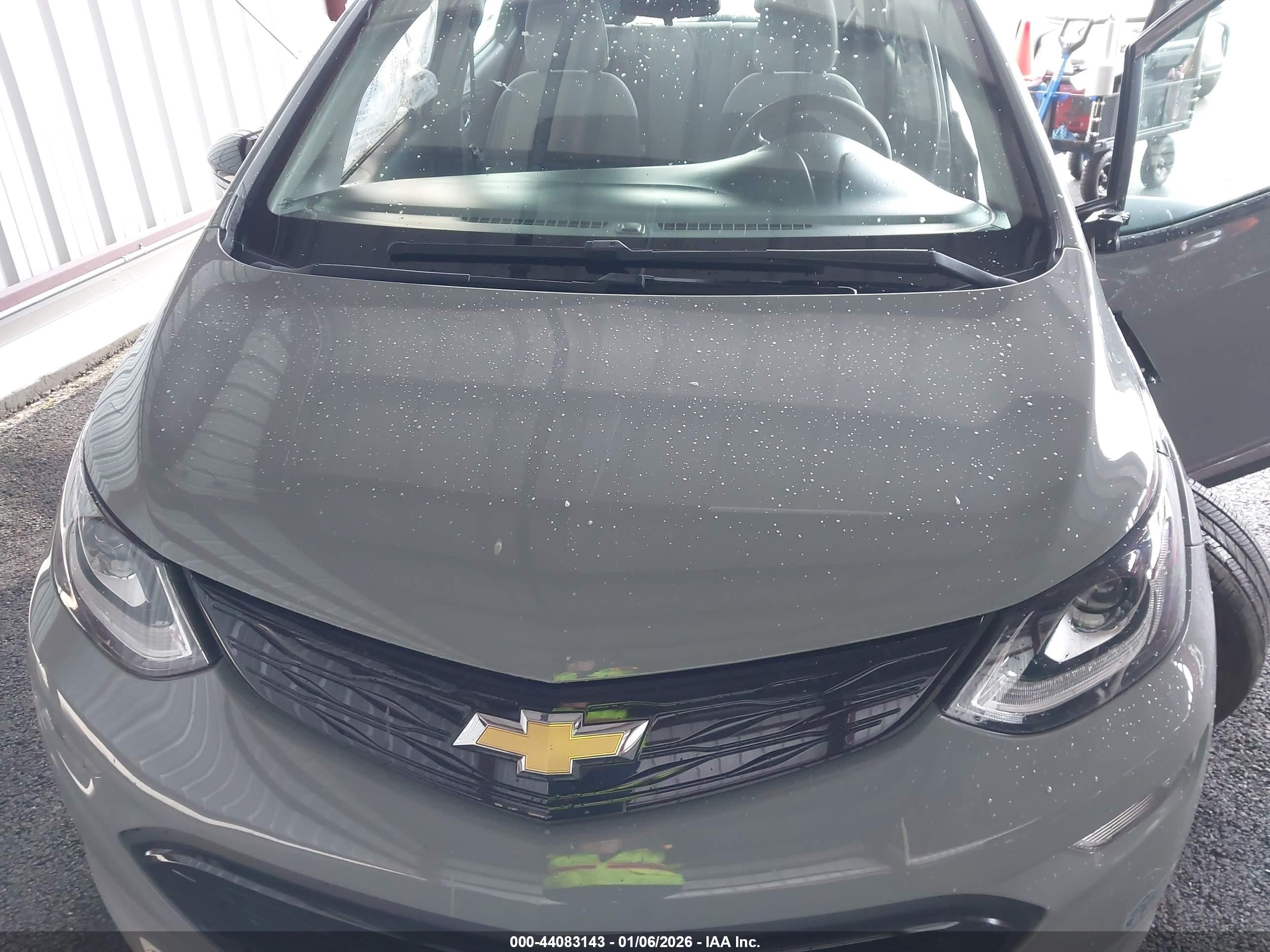 CHEVROLET BOLT image 10