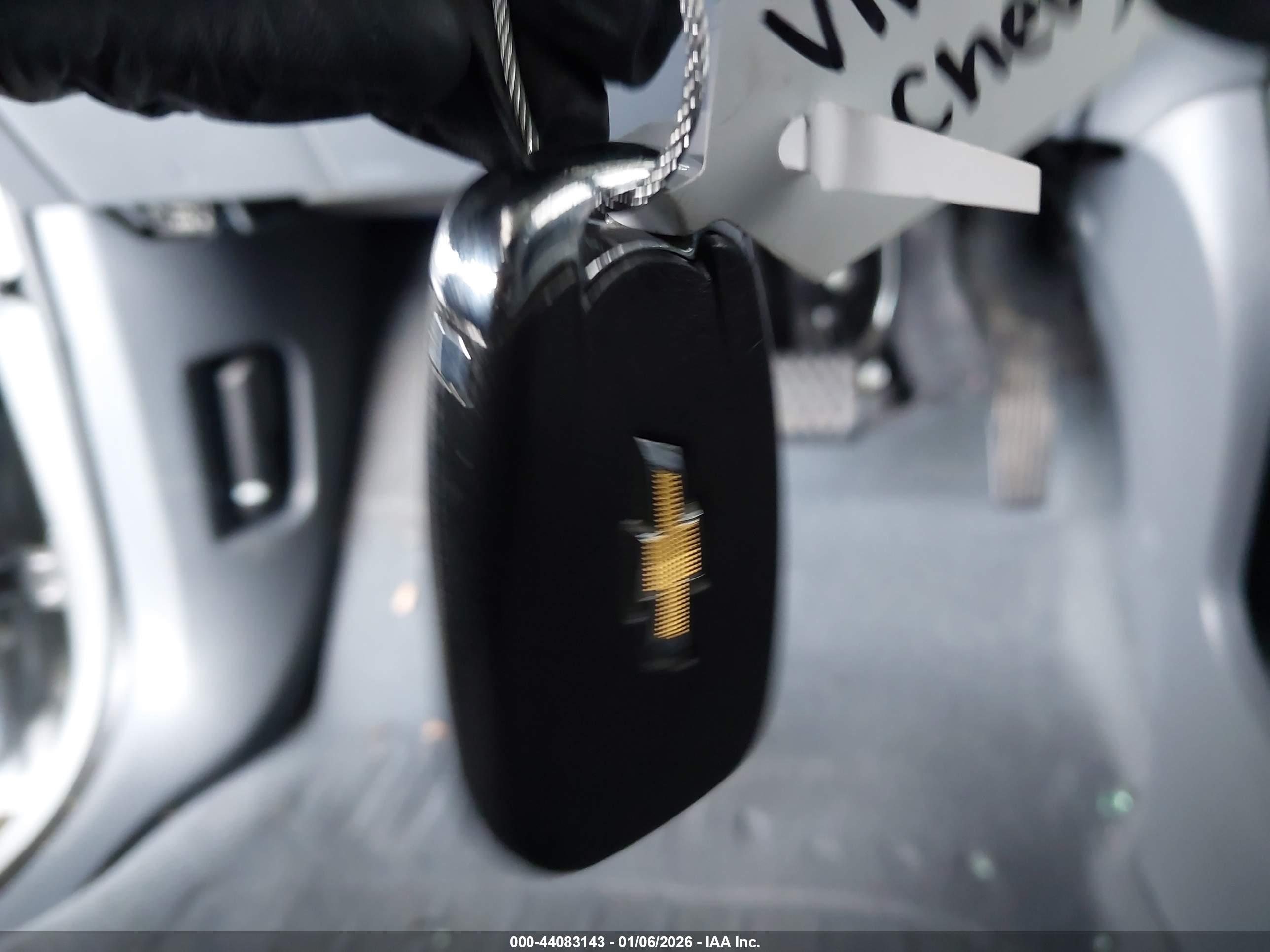 CHEVROLET BOLT image 11