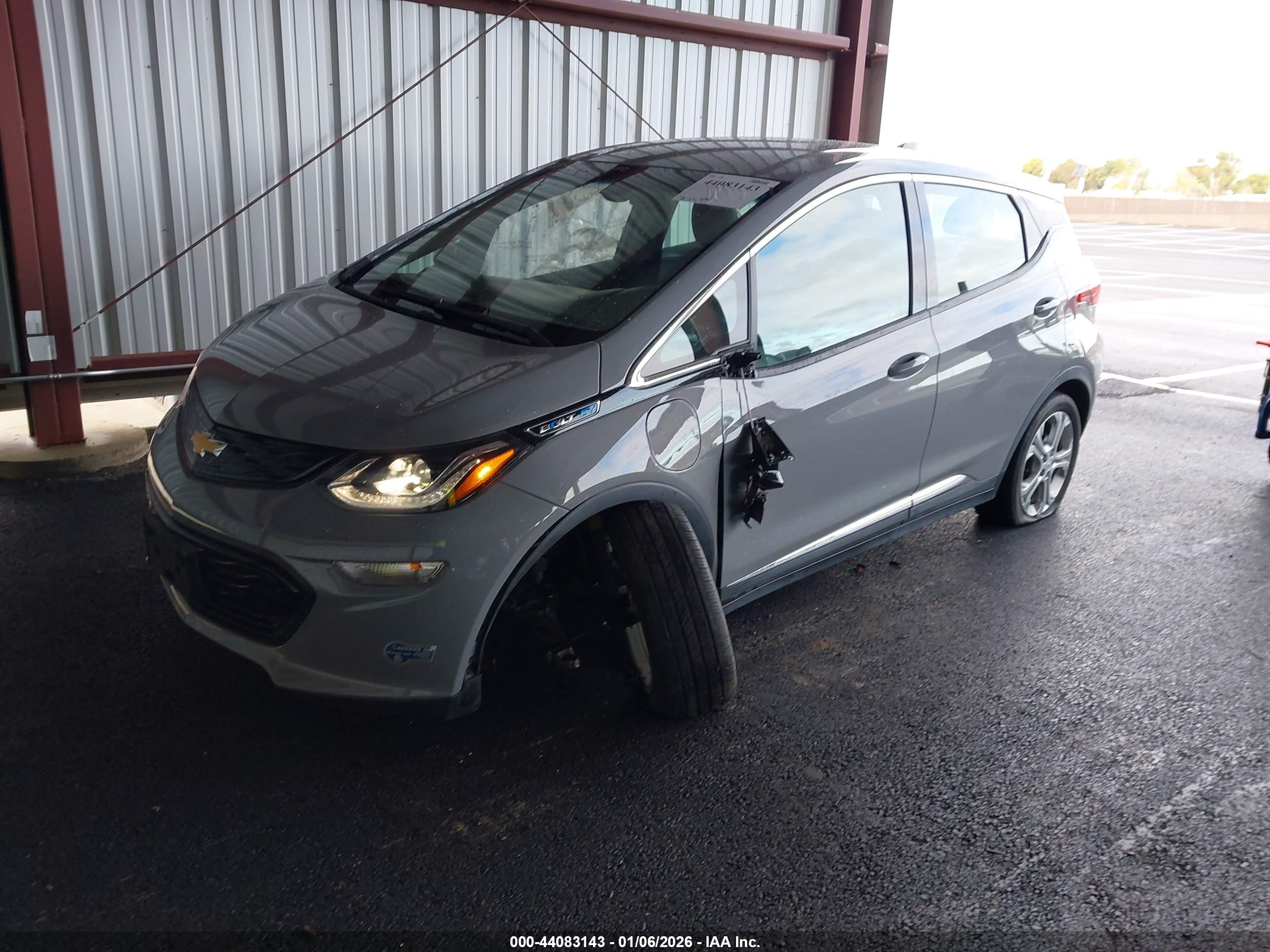 CHEVROLET BOLT image 2