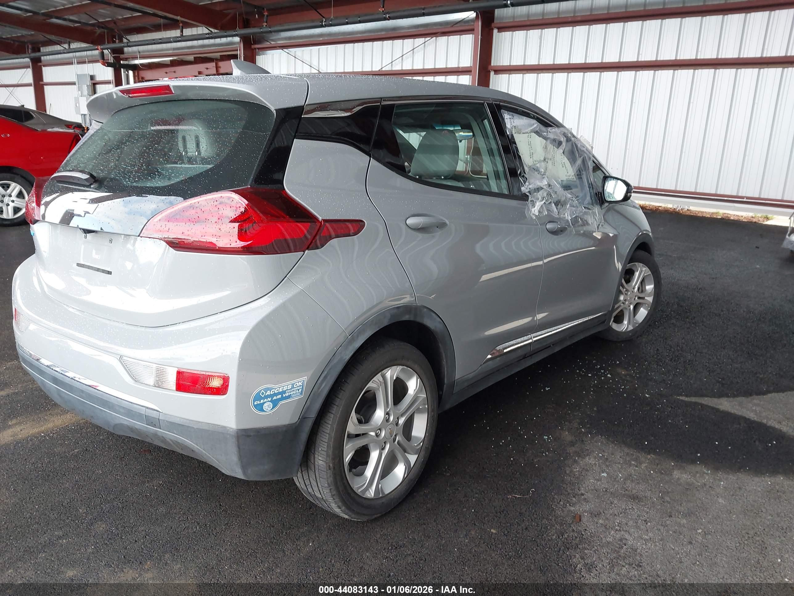 CHEVROLET BOLT image 4